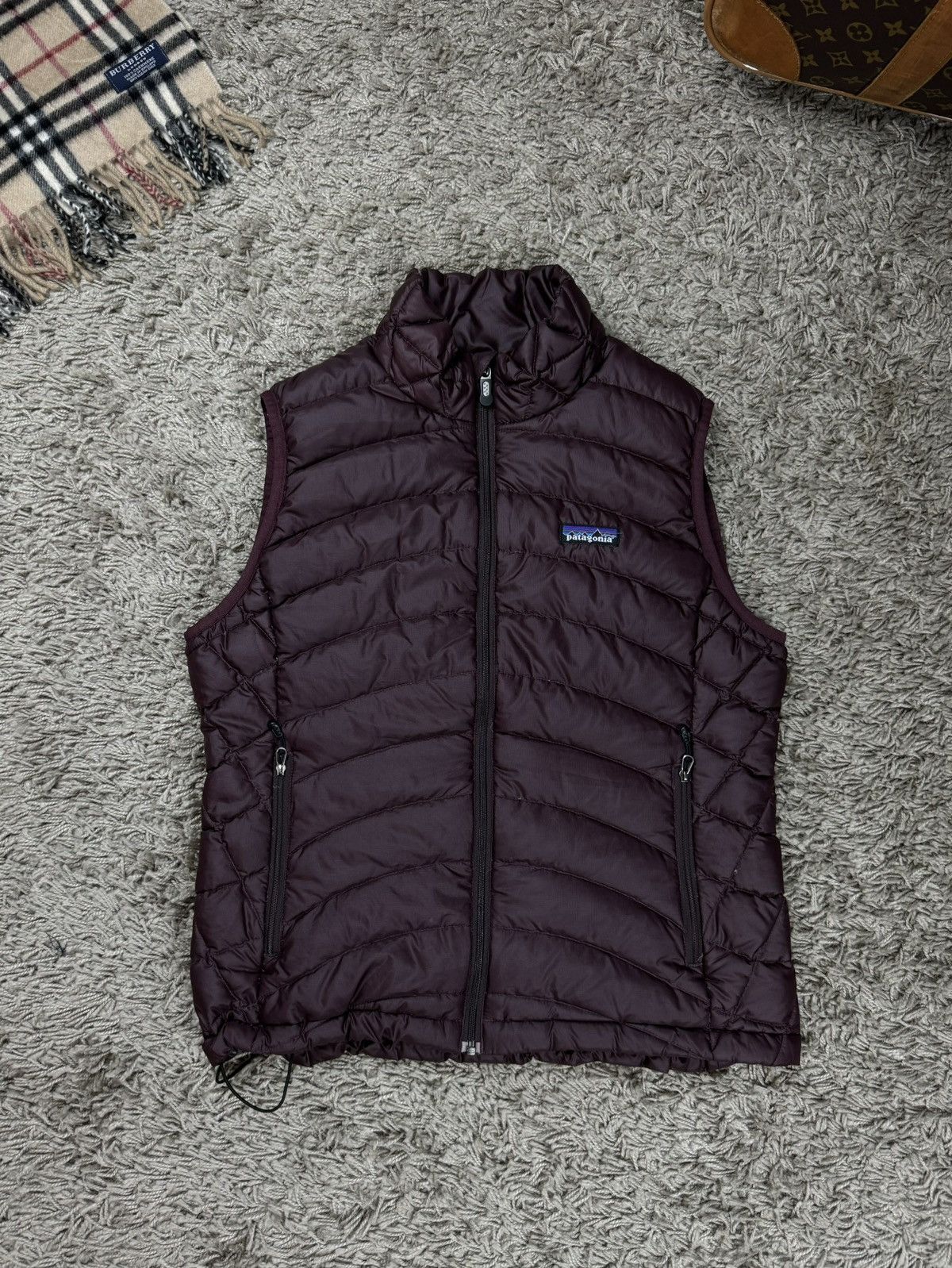 Patagonia Down puffer vest Patagonia original casual outdoors item Size M / US 6-8 / IT 42-44 - 1 Thumbnail