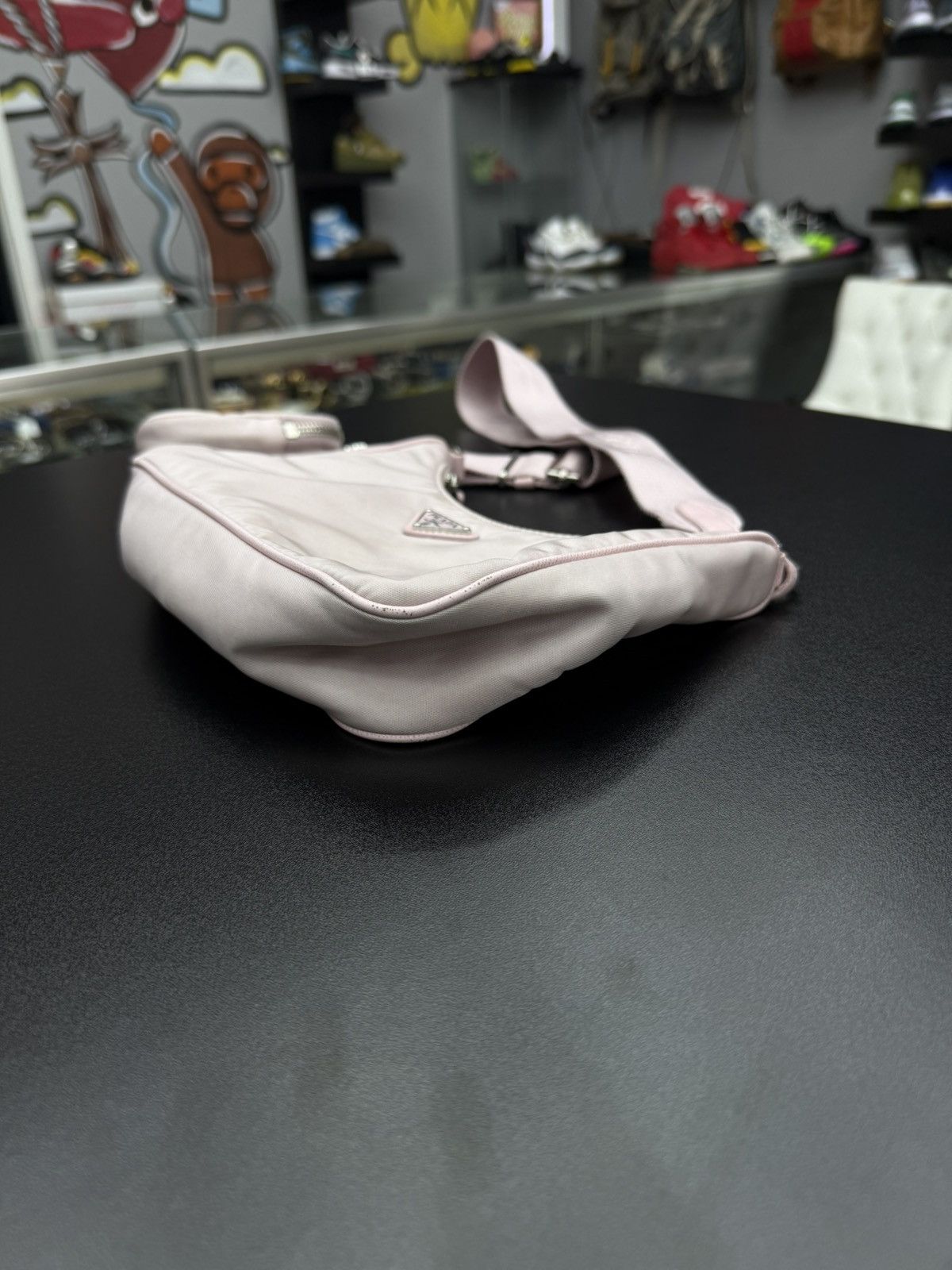 Prada Prada Re-Edition 2005 shoulder bag in pink Size ONE SIZE - 8 Thumbnail