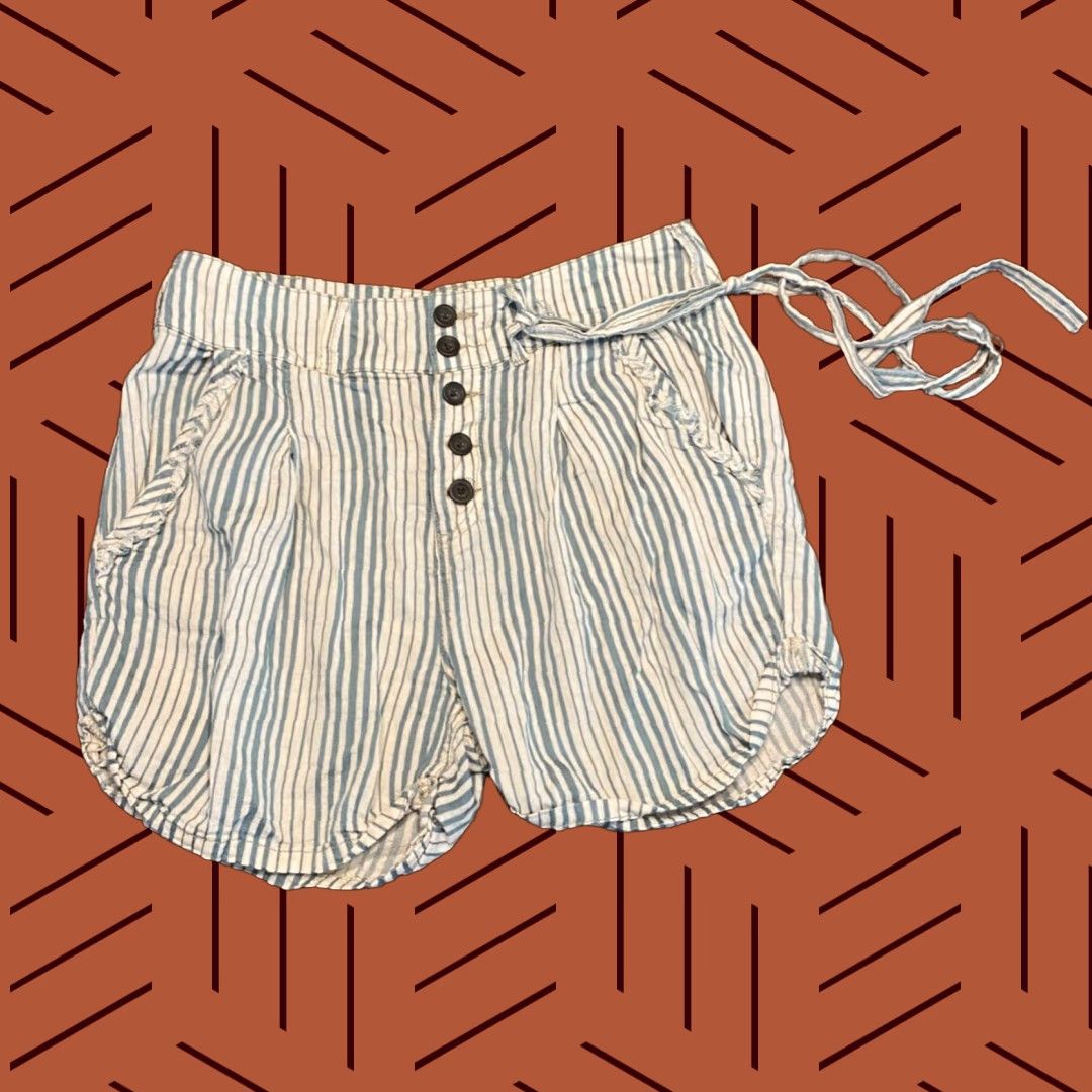 Free People Free People Shorts Womens 4 White Green Striped Button Lace Front 30" W 3" I Size 27" / US 4 / IT 40 - 1 Thumbnail