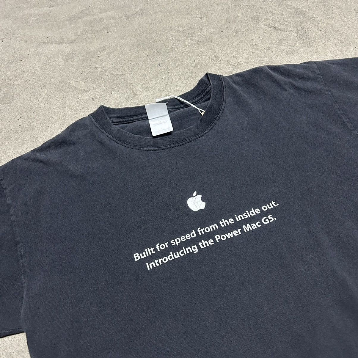 Apple × Vintage 2000s Apple G5 "Built for speed" Promo Tee Size US L / EU 52-54 / 3 - 2 Thumbnail