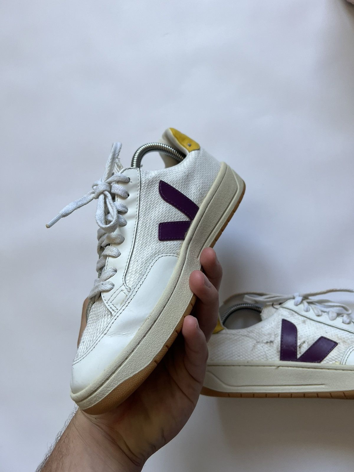 Veja Veja Leather Shoes V-12 Sneakers Size US 8 / IT 38 - 9 Thumbnail