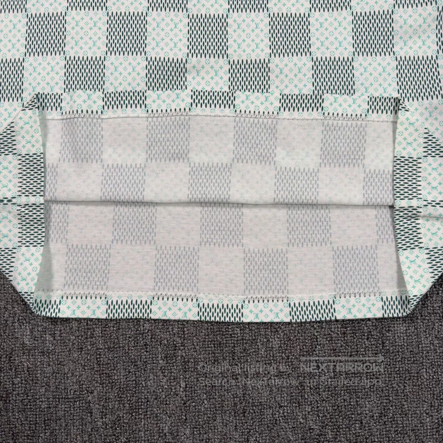 Louis Vuitton LV White Green Checkerboard Print T-shirt. Size US M / EU 48-50 / 2 - 7 Thumbnail