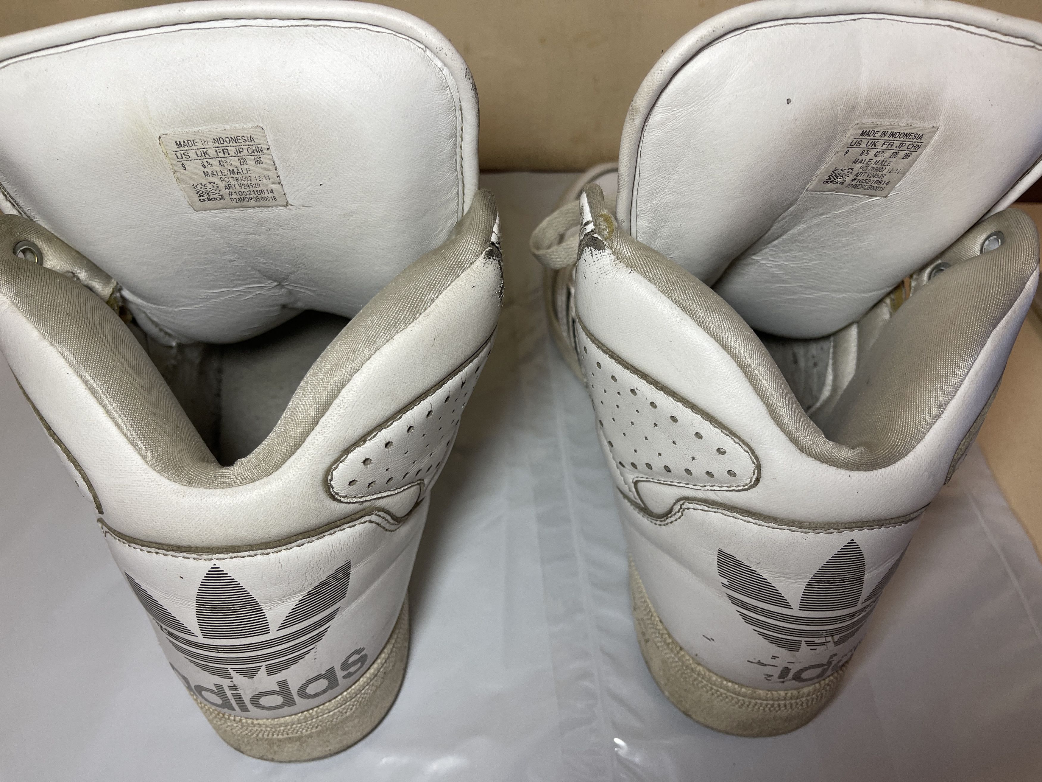 Adidas × Jeremy Scott Adidas sneakers, Jeremy Scott Instinct, Hi Top shoes, V24529 Size US 9 / EU 42 - 4 Thumbnail
