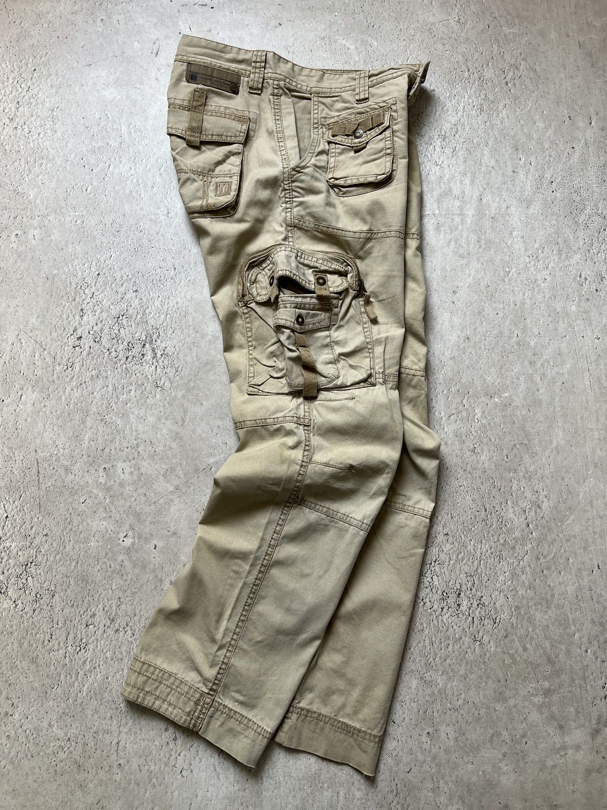 Diesel Washed cargo y2ks style baggy pants streetwear Size US 34 / EU 50 - 7 Thumbnail