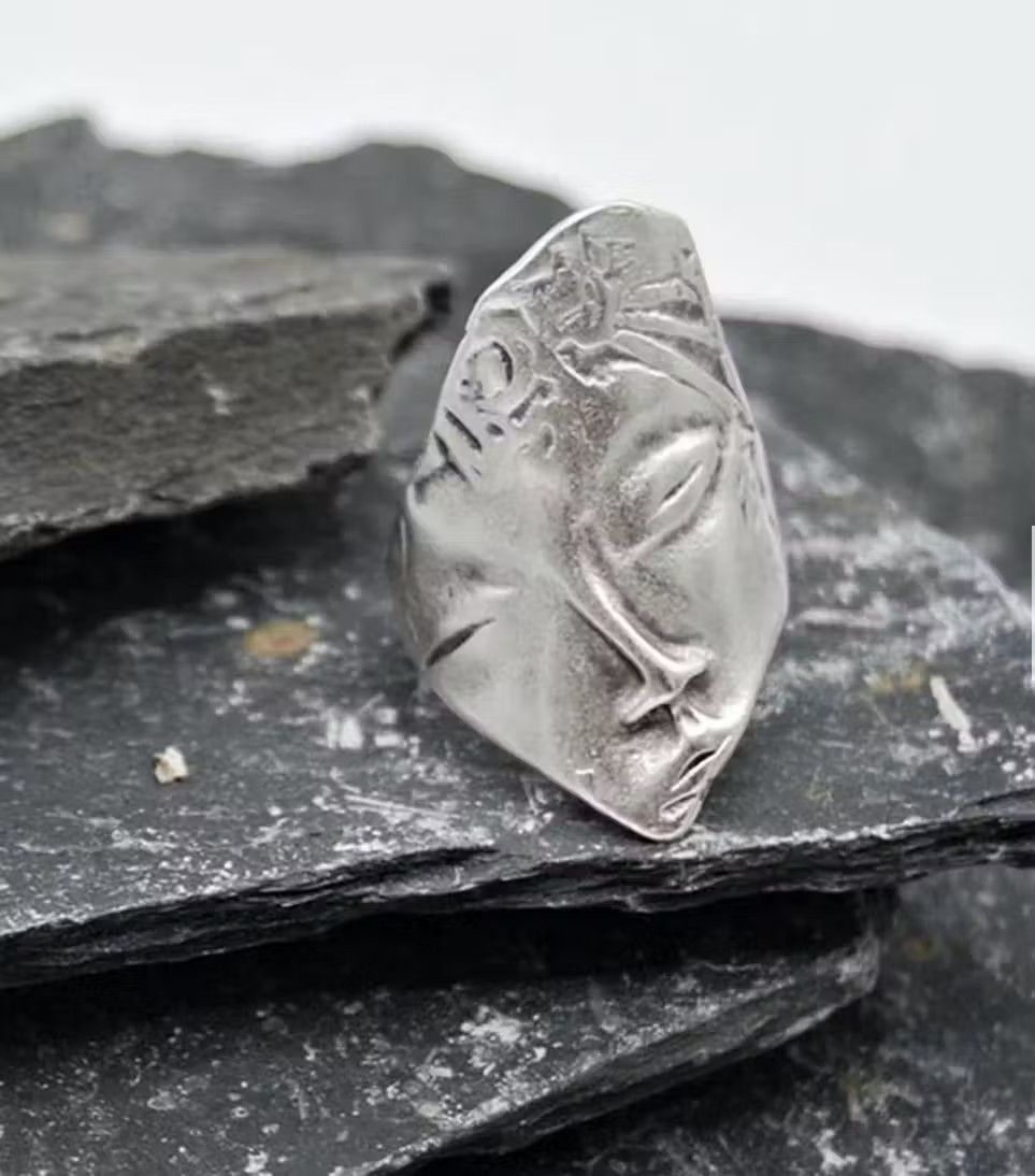 Jewelry Abstract Face Ring Silver Modern Human Art Tribal Size ONE SIZE - 2 Thumbnail
