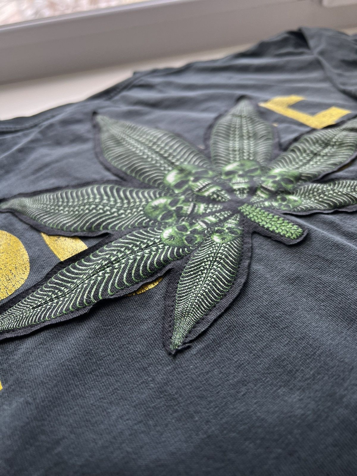 Vintage Vintage Smoke police T-shirt cannabis like Marlboro faded Size US L / EU 52-54 / 3 - 7 Thumbnail
