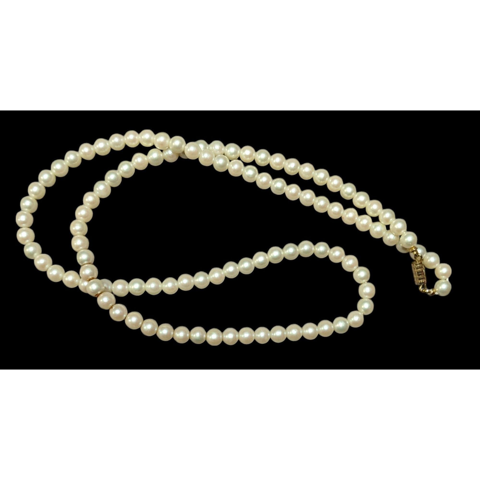 Other Vintage Simple Faux Pearl Necklace With Gold Tone Barrel Cla Size ONE SIZE - 1 Thumbnail