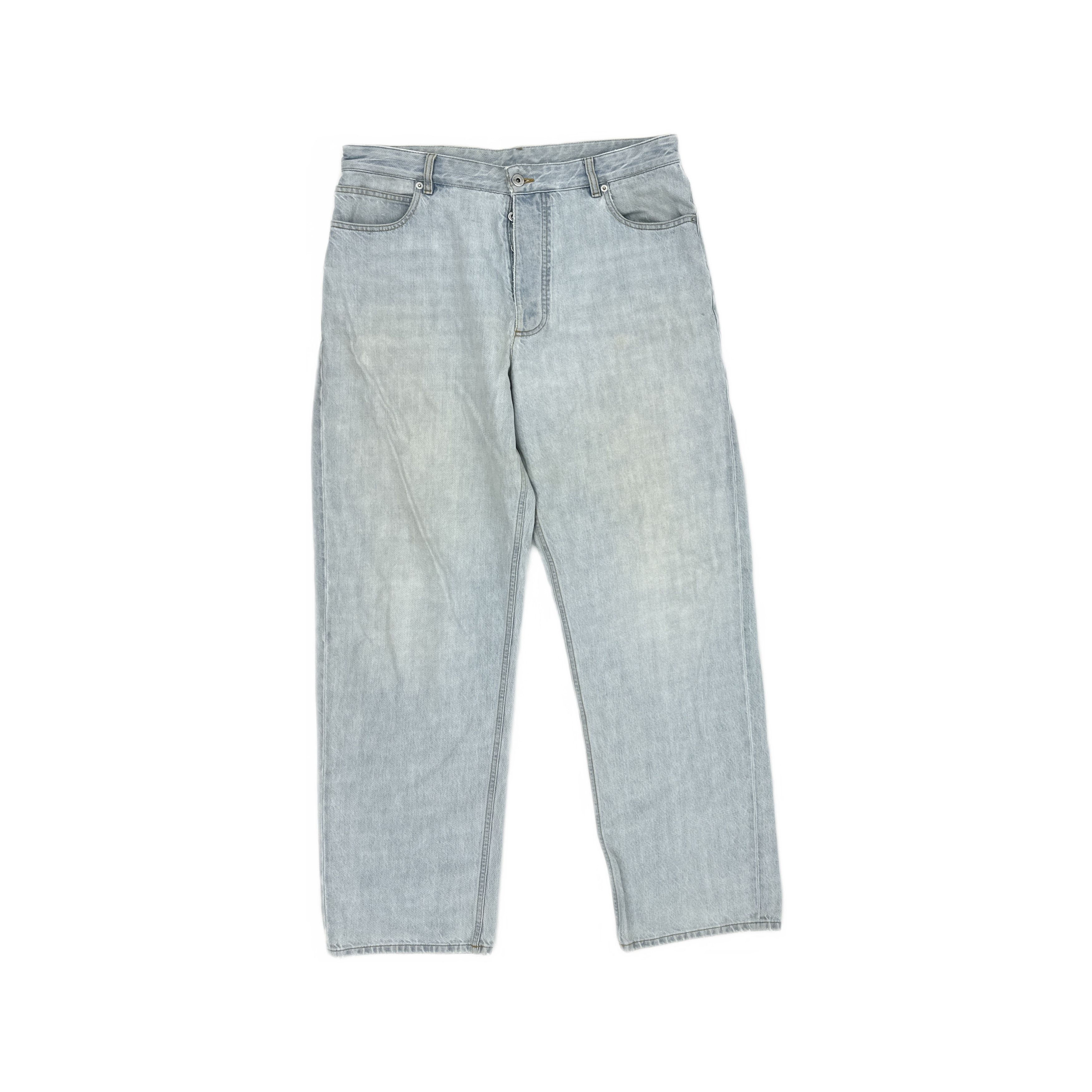 Bottega Veneta Bottega Veneta Light Wash Denim Jeans Size 34 Size US 34 / EU 50 - 1 Thumbnail