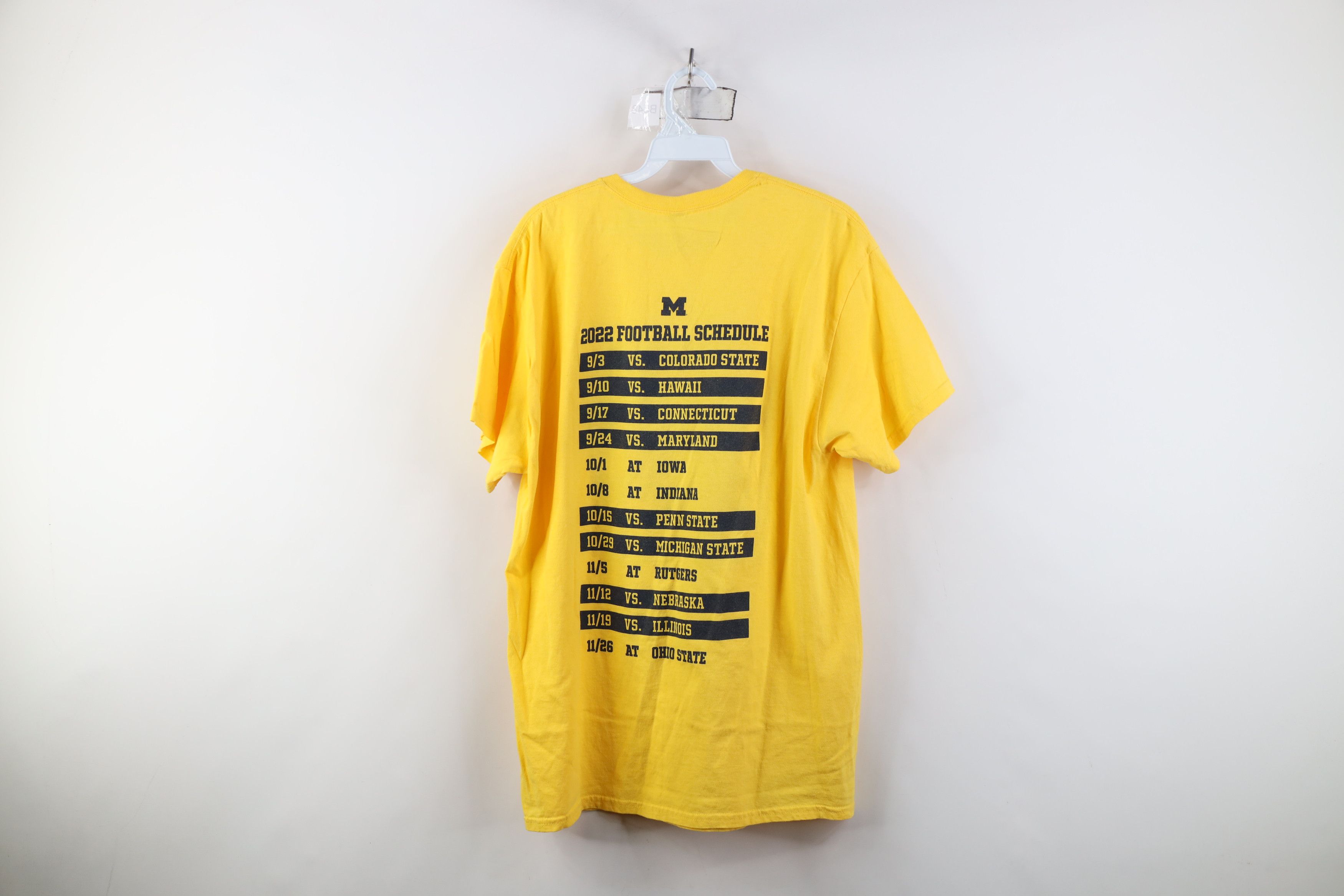 Vintage 2022 University of Michigan Football Short Sleeve T-Shirt Size US L / EU 52-54 / 3 - 9 Thumbnail