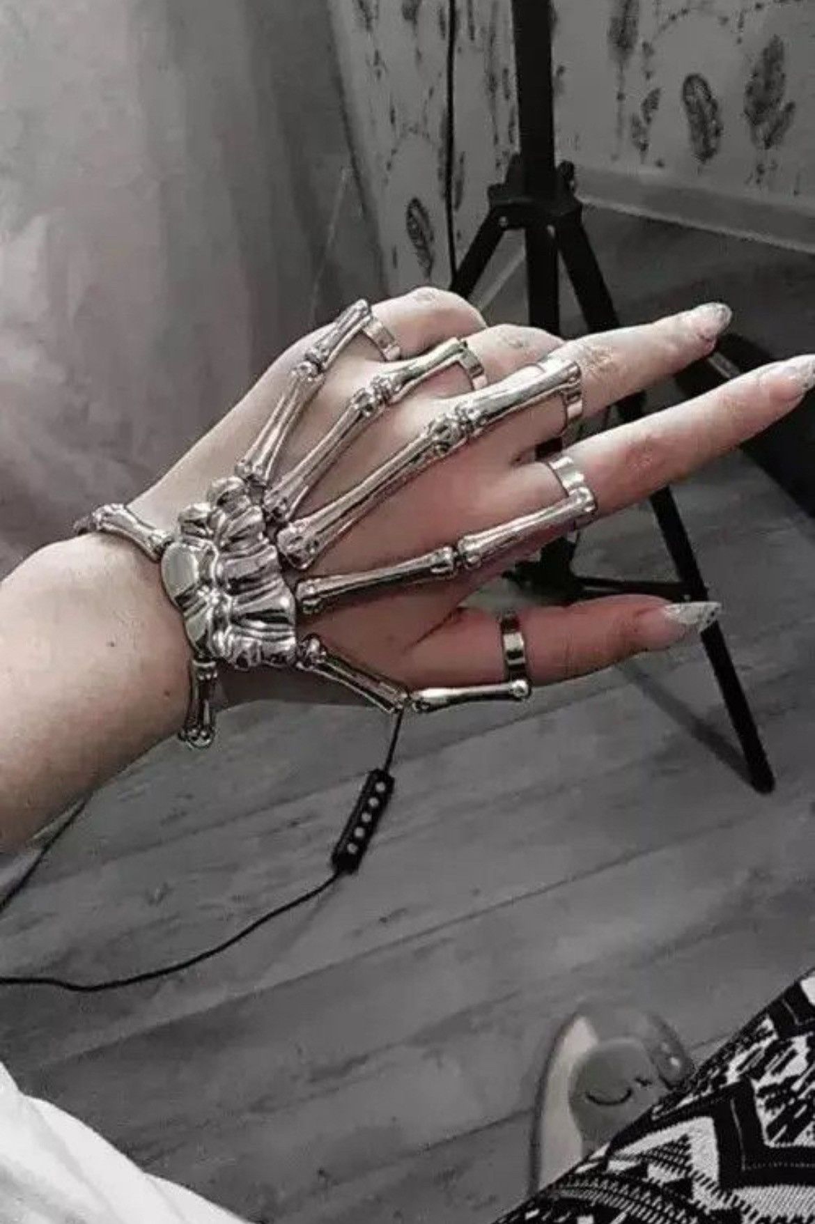 Jewelry × Vintage Skeleton Ring Hand Bracelet Bones Goth Human Jewelry Chrome Size ONE SIZE - 1 Thumbnail