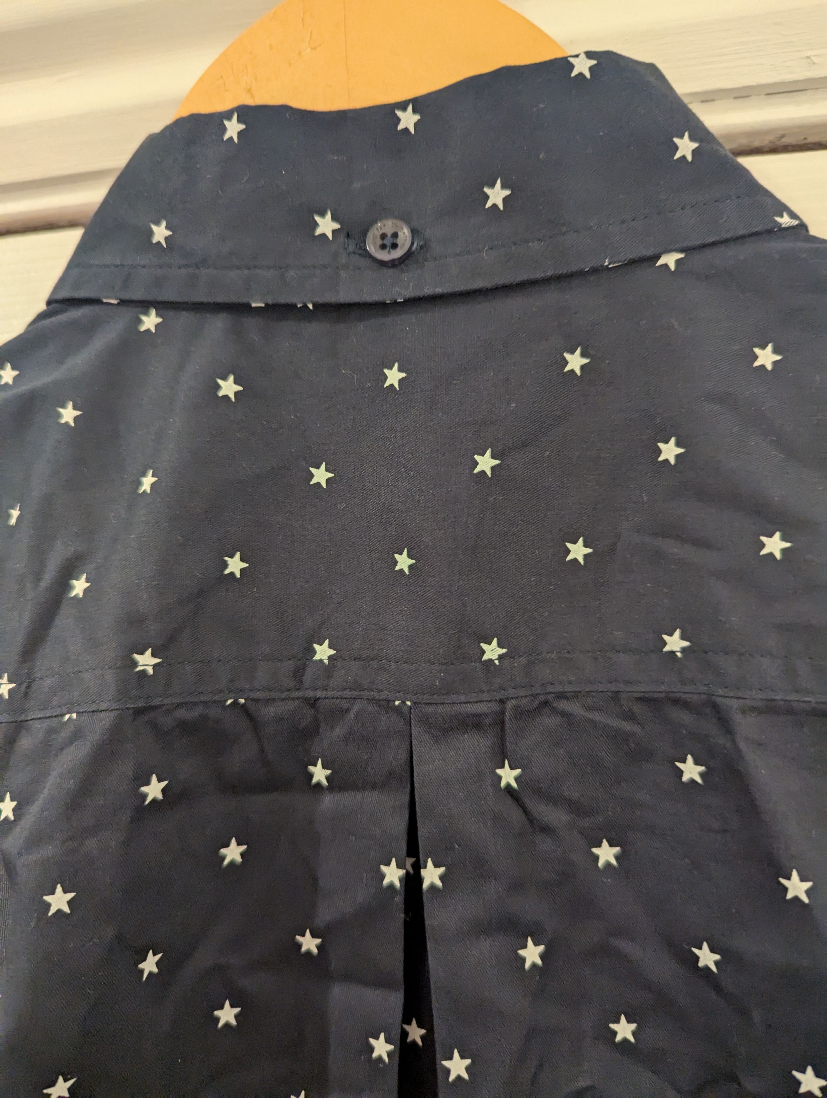 Publish Short sleeve button up stars pattern Size US S / EU 44-46 / 1 - 6 Thumbnail