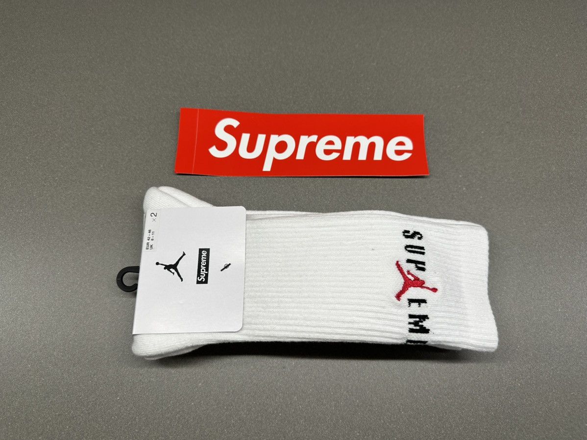 Jordan Brand × Supreme Supreme Jordan Crew Socks White Size ONE SIZE - 9 Thumbnail