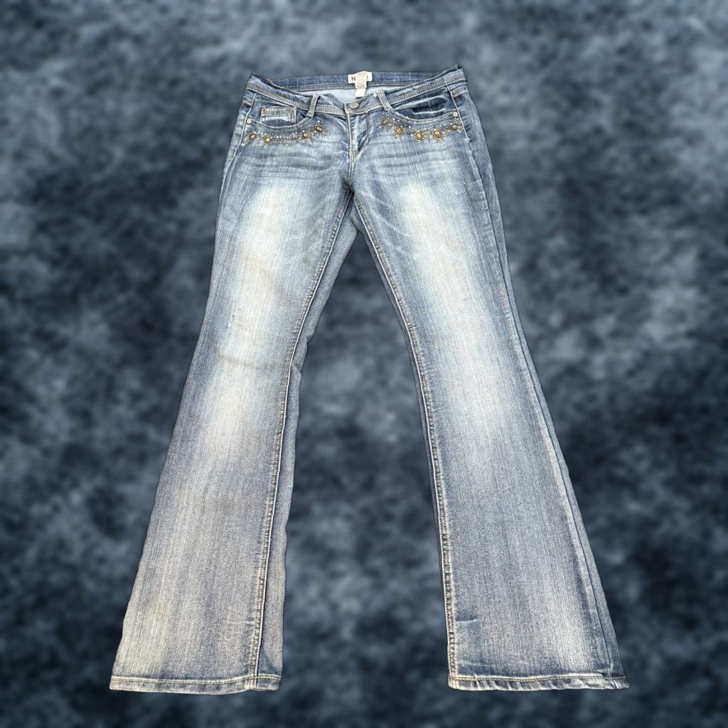 Vintage **VINTAGE Mudd Jeans Bootcut Womens Light Wash Rhinestone 34x32** User: Vintage Mudd Jeans Bootcut Womens Light Wash Rhinestone 34x32 Size 24" / US 00 / IT 34 - 1 Thumbnail