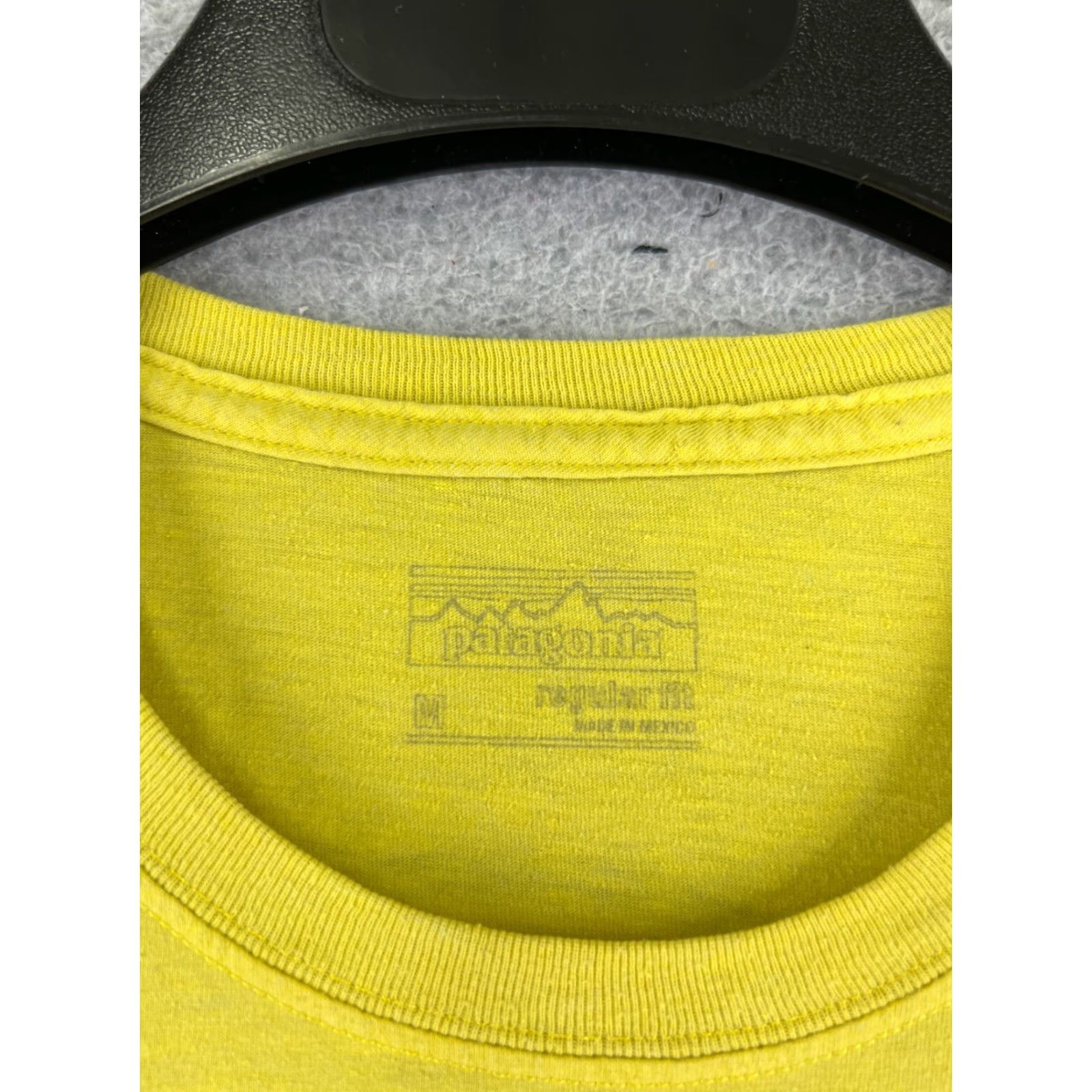 Patagonia Patagonia Shirt Men M Yellow Short Sleeve Crew Neck Cotton Patagonia Shirt Mens M Yellow Short Sleeve Crew Neck Cotton Jersey Logo Size US M / EU 48-50 / 2 - 7 Thumbnail