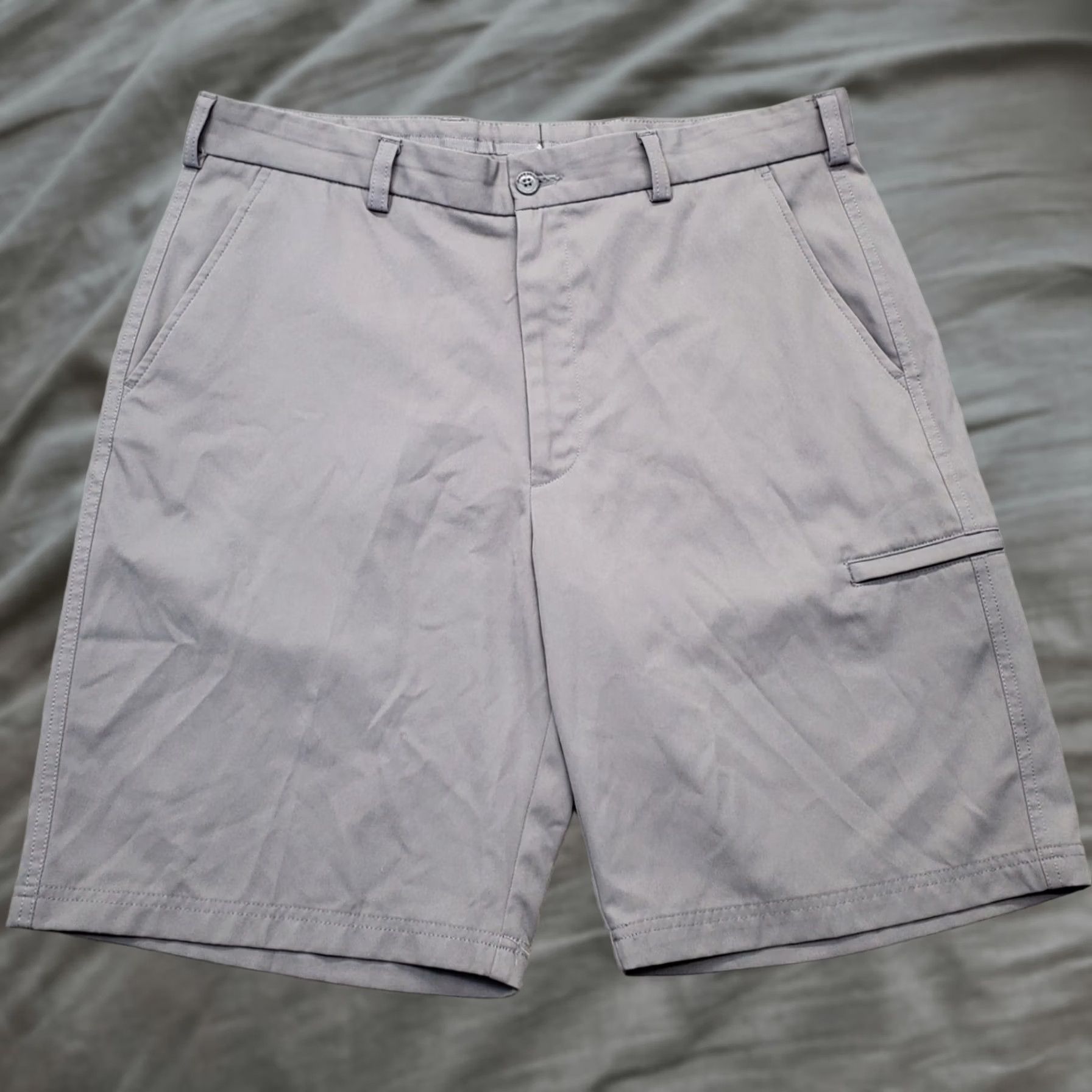 Vintage Pebble Beach Golf Performance Shorts Mens 34 Gray Slash Pockets Flat Front Chino Casual Outdoor Mens Size US 34 / EU 50 - 1 Thumbnail