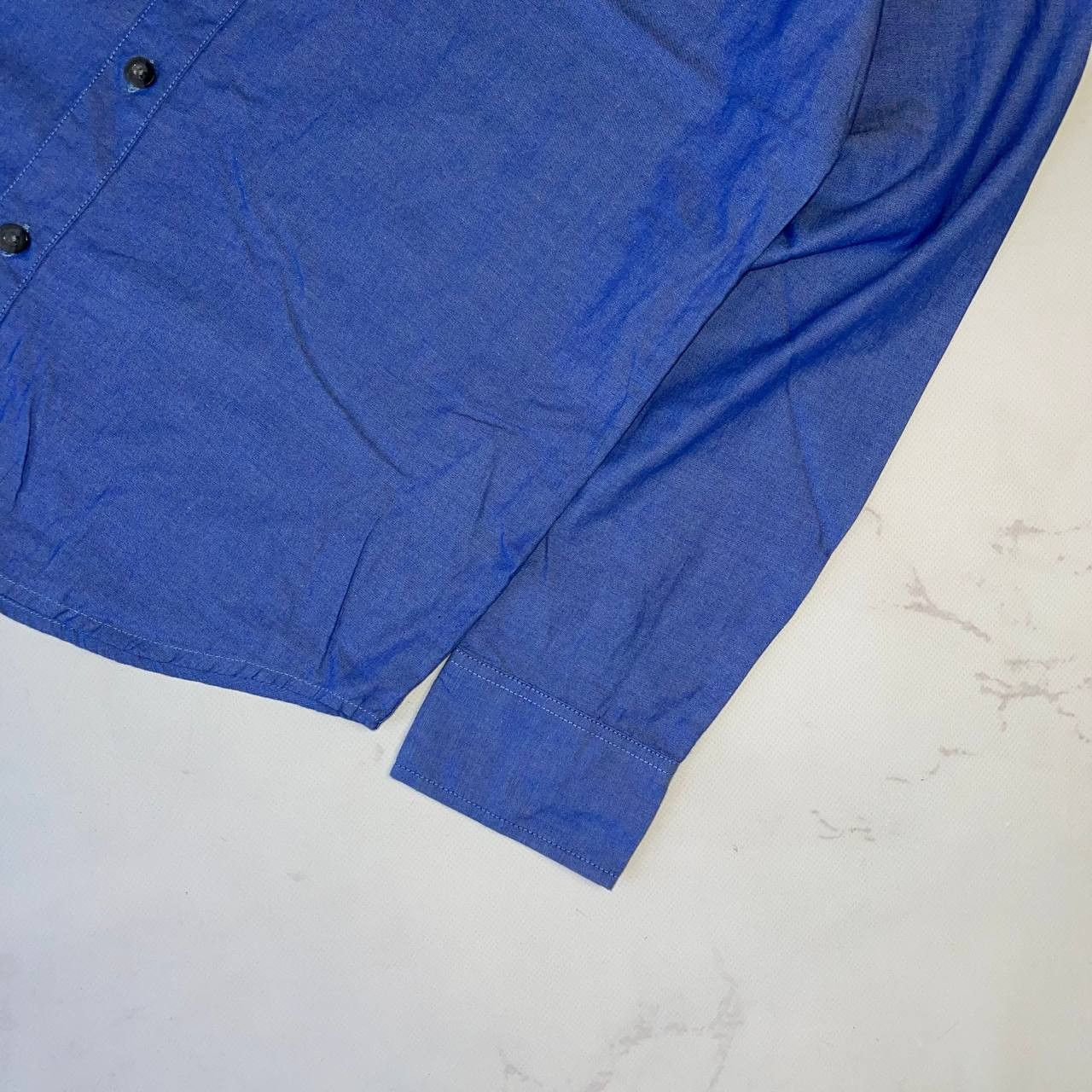 Oakley Oakley Shirts Vintage Basic streetwear Small Logo Size S Size US S / EU 44-46 / 1 - 8 Thumbnail