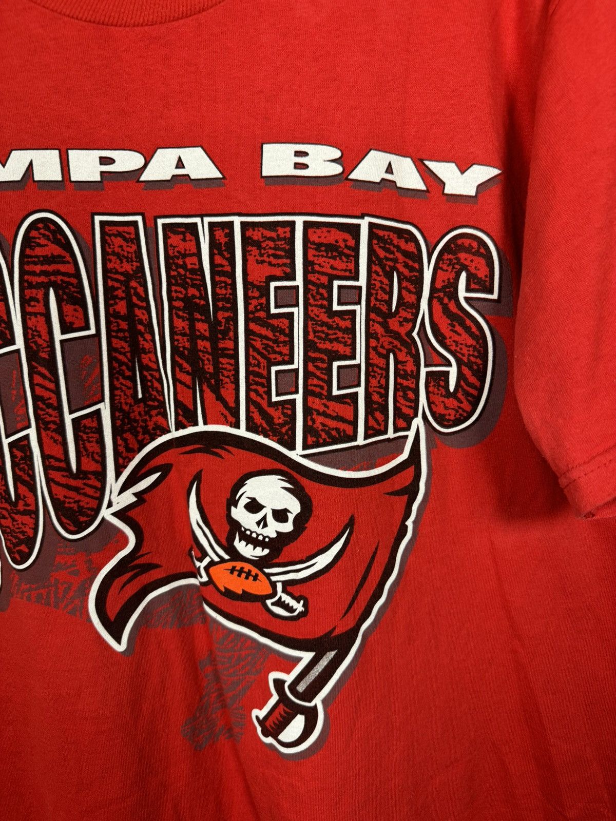 NHL 00’s Vibtage Tampa Bay Buccaneers Red T Shirt Merchandise Size US XL / EU 56 / 4 - 5 Thumbnail