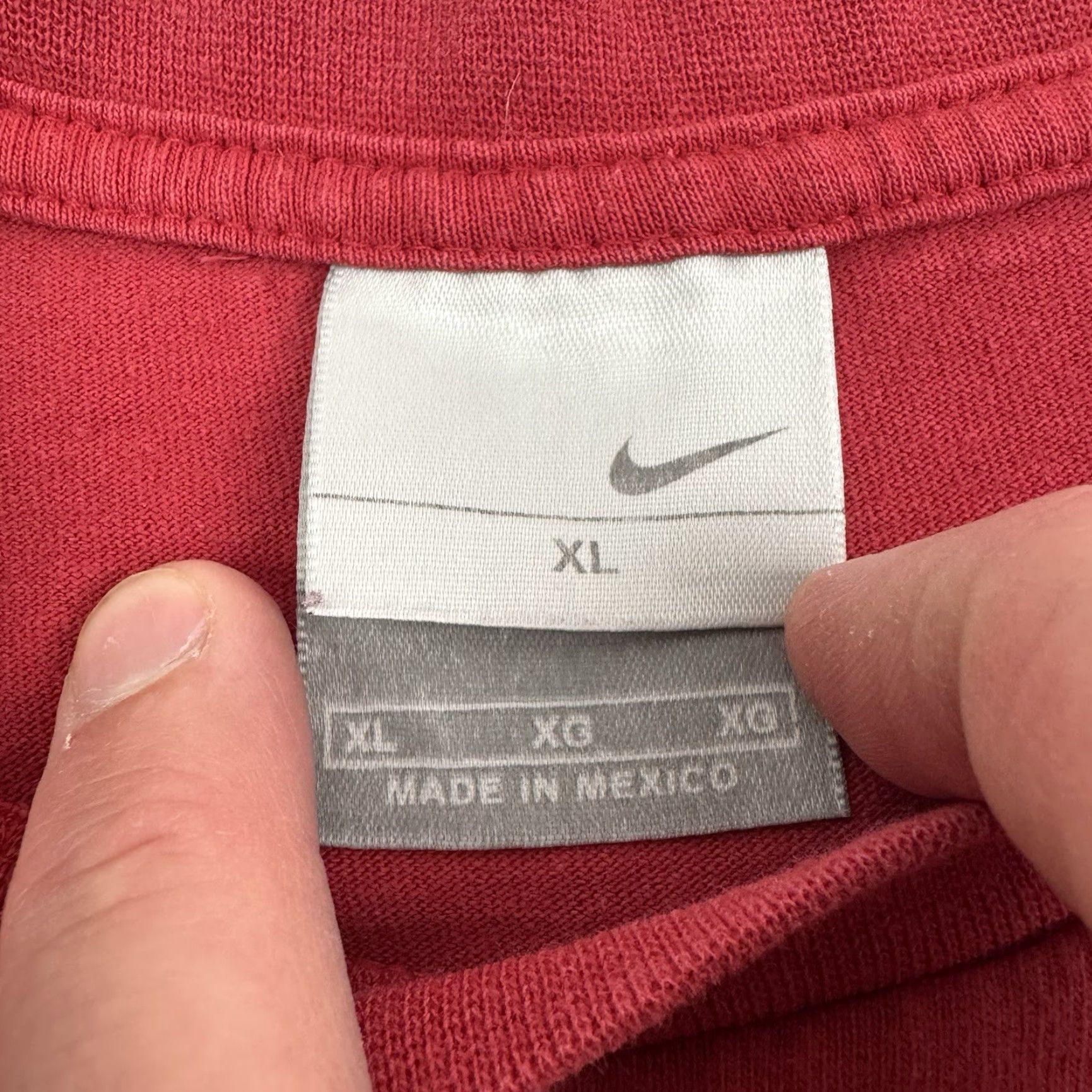 Nike VINTAGE Nike Long Sleeve Shirt Men XL Red Embroidered Grunge 90s Concert Style Crew Neck (Embroidered Silver Tag) Size US XL / EU 56 / 4 - 6 Thumbnail