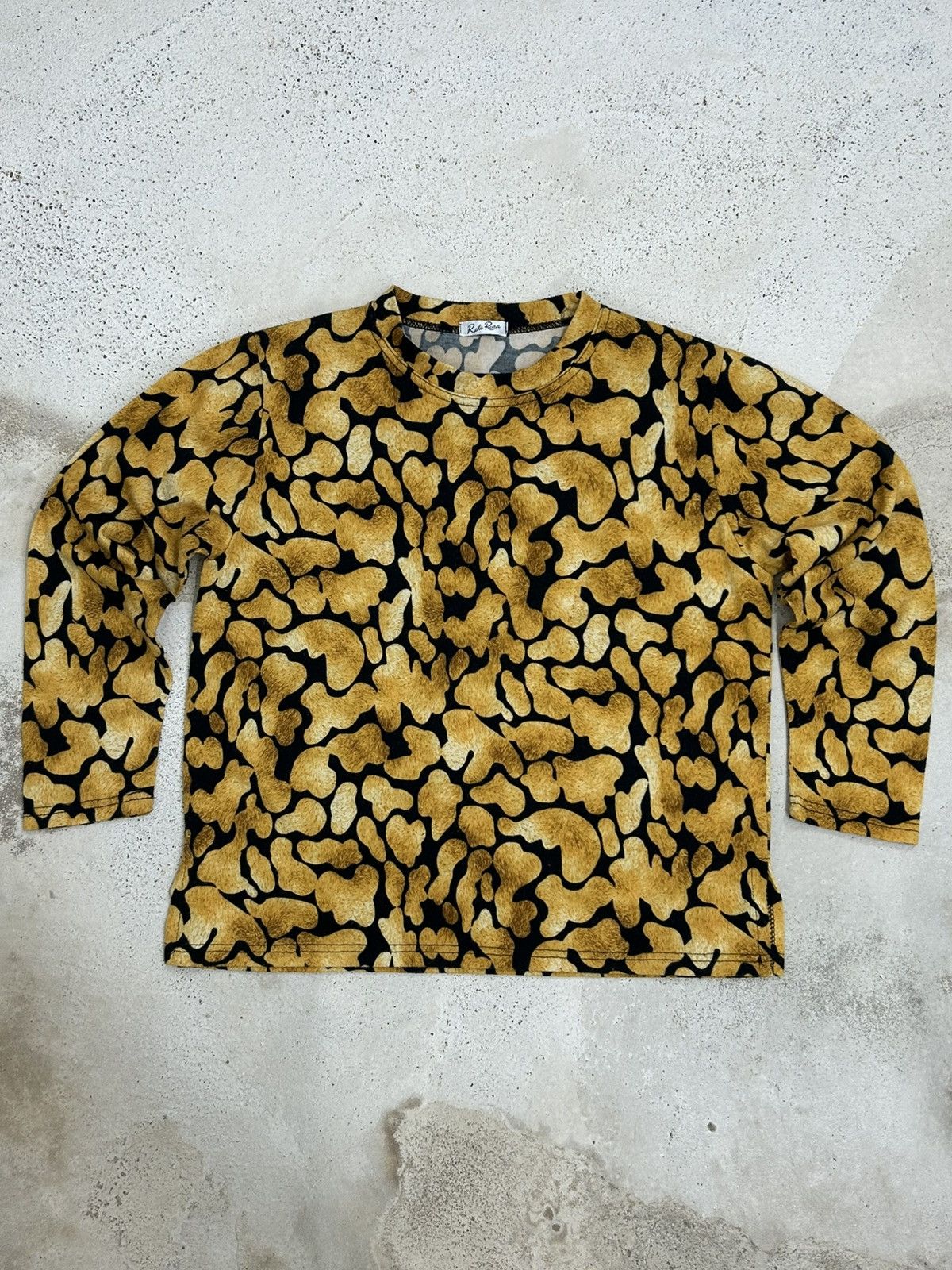 Designer × Japanese Brand Crop Top Bold Abstract Print L/Sleeve –Golden Camo Aesthetic Size US S / EU 44-46 / 1 - 1 Thumbnail