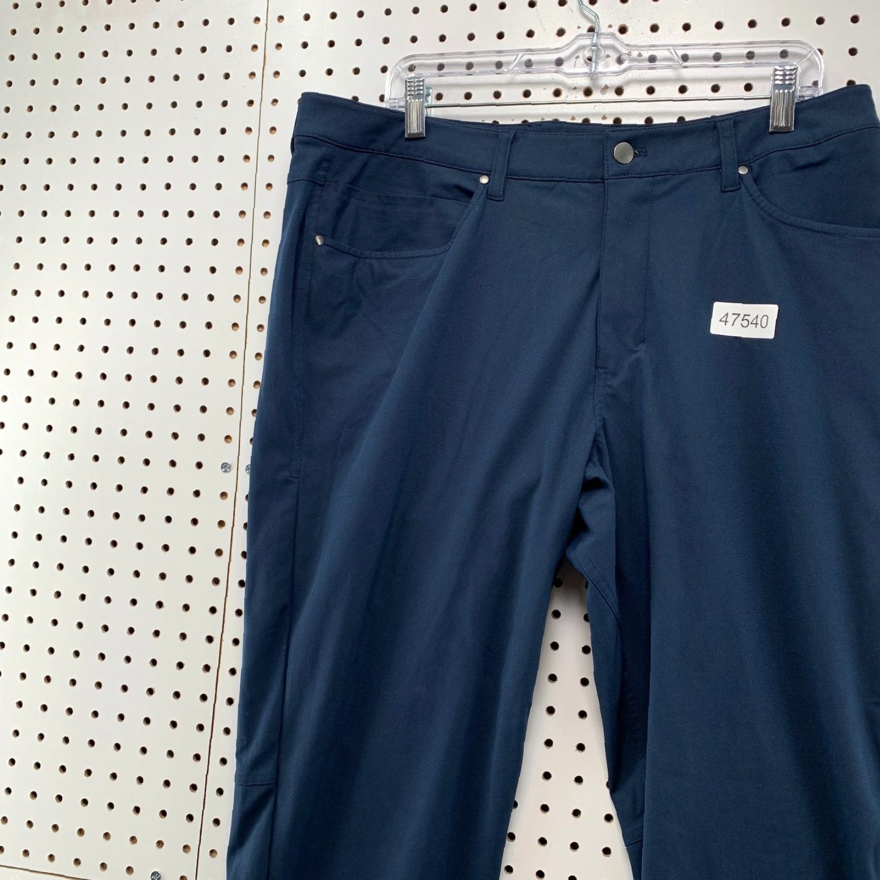 Lululemon Lululemon Chino Pants Mens 36X30.5 Navy Blue Straight Fit Work City Pants Size US 36 / EU 52 - 6 Thumbnail