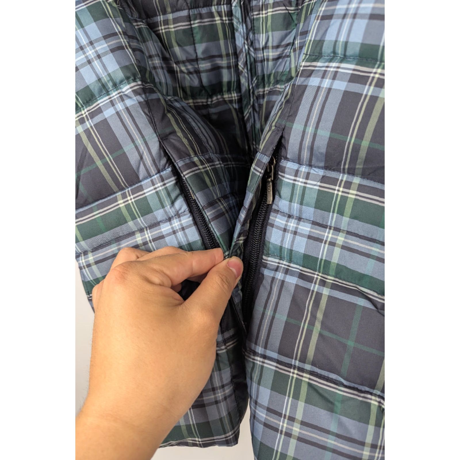 Eddie Bauer VINTAGE Eddie Bauer Premium Goose Down Vest Women's Large Blue Green Plaid Sleeveless Size L / US 10 / IT 46 - 2 Thumbnail