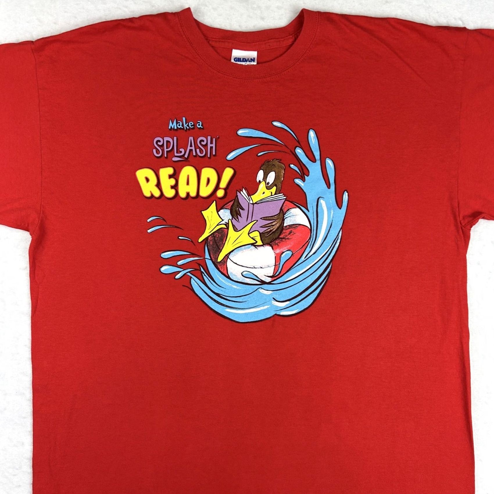 Gildan VINTAGE MAKE A SPLASH READ CARTOON T-Shirt XL red Men Short Sleeve Cotton 80s 90s NYC Public Library Nike Size US XL / EU 56 / 4 - 3 Thumbnail