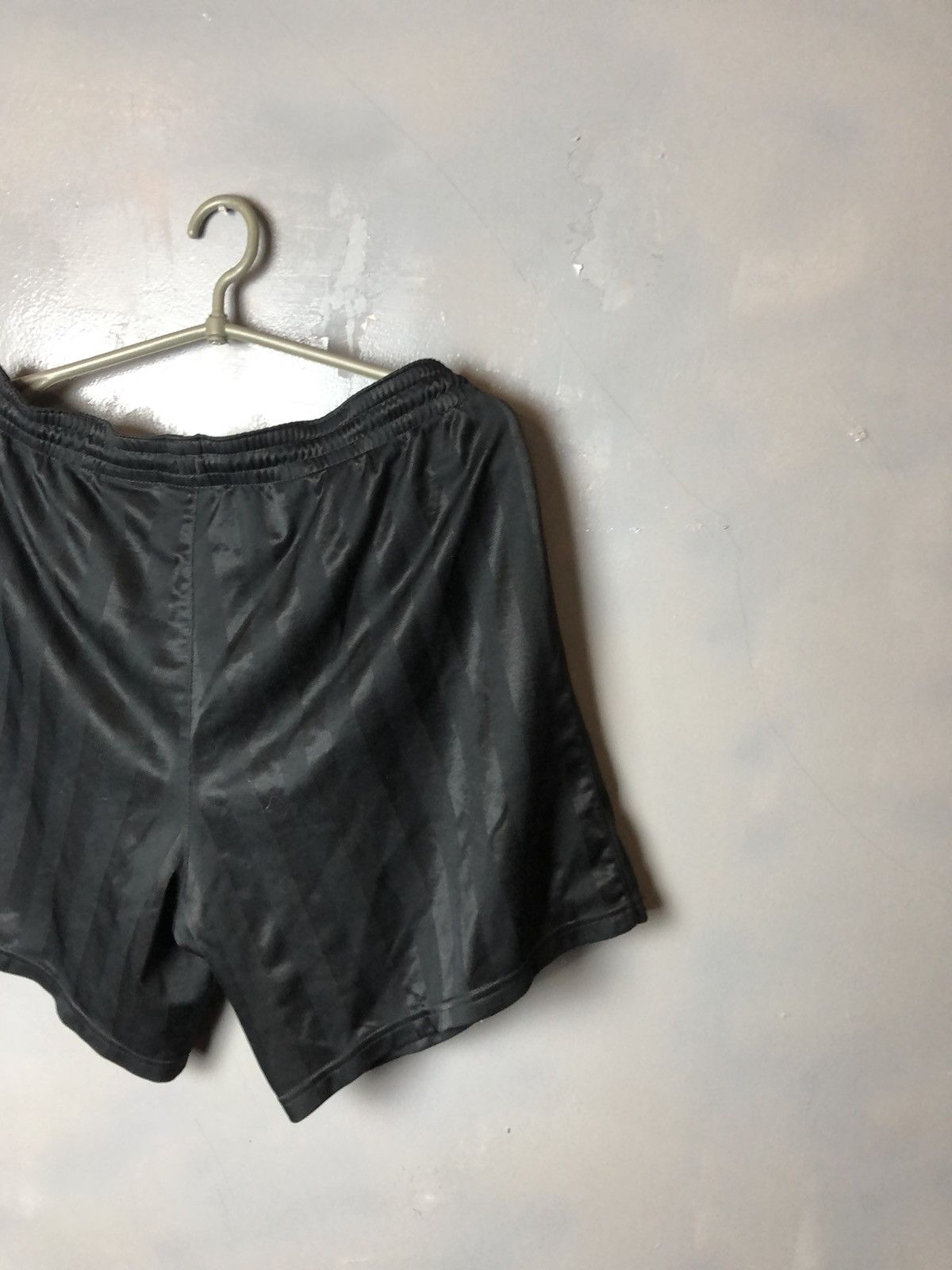 Nike Vintage soccer shorts Nike size M Size US 32 / EU 48 - 10 Thumbnail