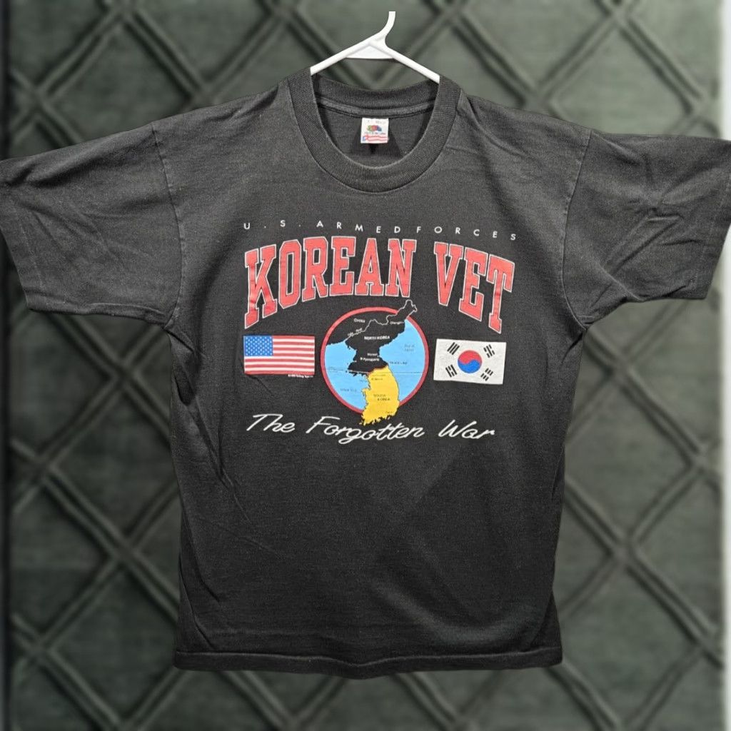 Fruit Of The Loom VINTAGE 1992 US Armed Forces Korean War Vet The Forgotten War T Shirt Large Black Unisex Cotton Graphic Tee 1990s Size US L / EU 52-54 / 3 - 1 Thumbnail
