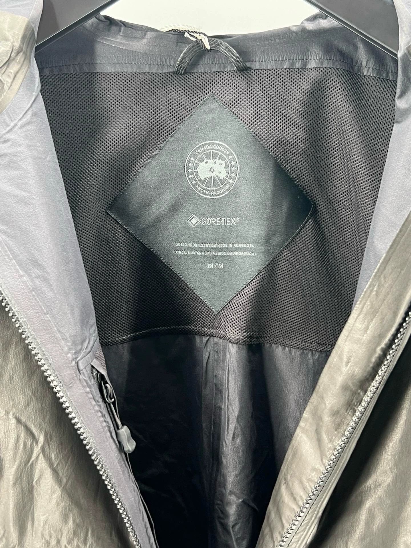 canada goose nomad hooded jacket