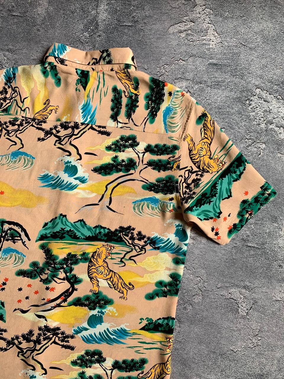 Other Maison Noir Men’s Shirt – Size S – Tiger Print Viscose Size US S / EU 44-46 / 1 - 9 Thumbnail