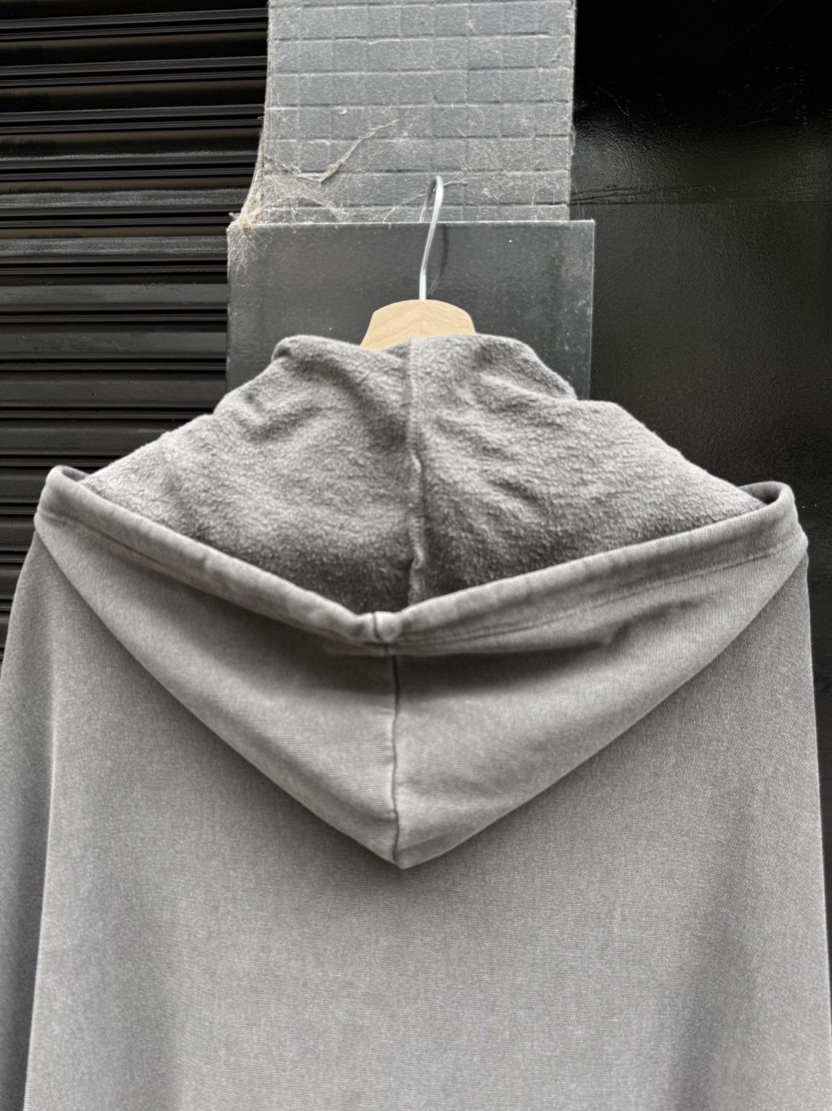 Raf Simons Raf Simons AW04 Waves Cape Size US M / EU 48-50 / 2 - 7 Thumbnail