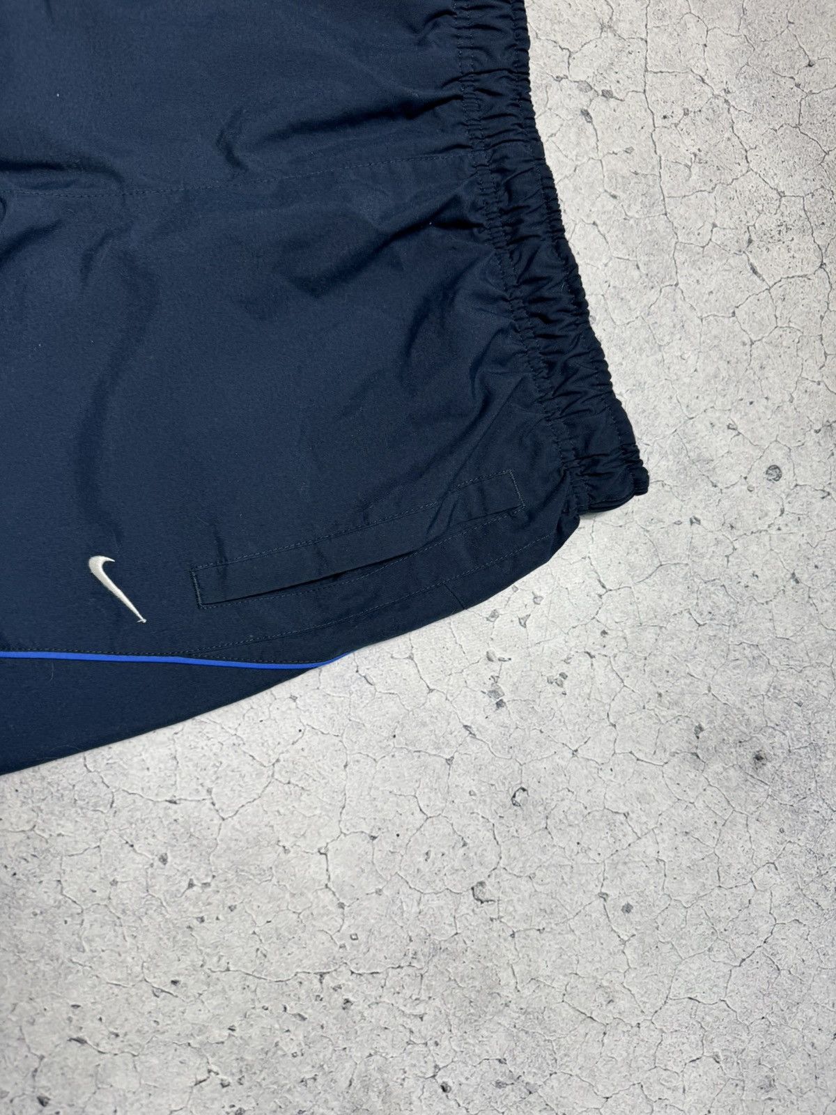 Nike Nike Big Swoosh Track Pants Nylon Baggy Drill Swoosh Vintage Size US 30 / EU 46 - 6 Thumbnail