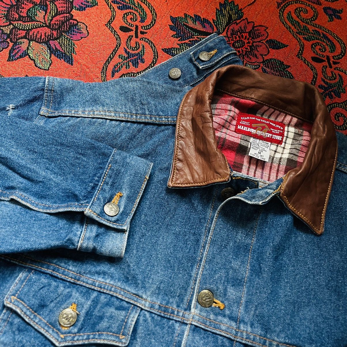 Vintage Marlboro Country Trucker Denim outlet Jean Jacket Leather Collar Size Medium