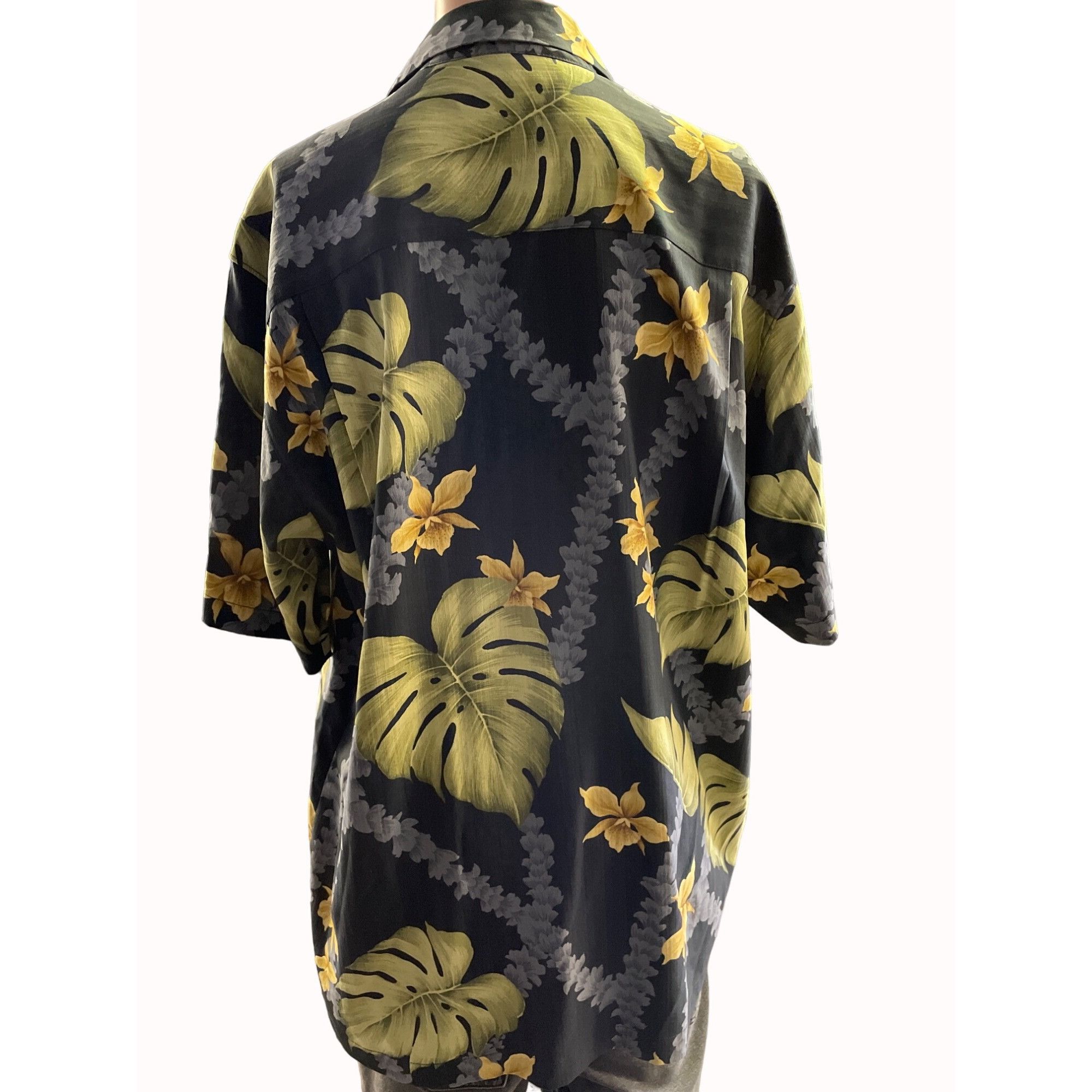 Tommy Bahama Tommy Bahama Men's Black Tropical Silk Button front Shirt Si Size US L / EU 52-54 / 3 - 3 Thumbnail