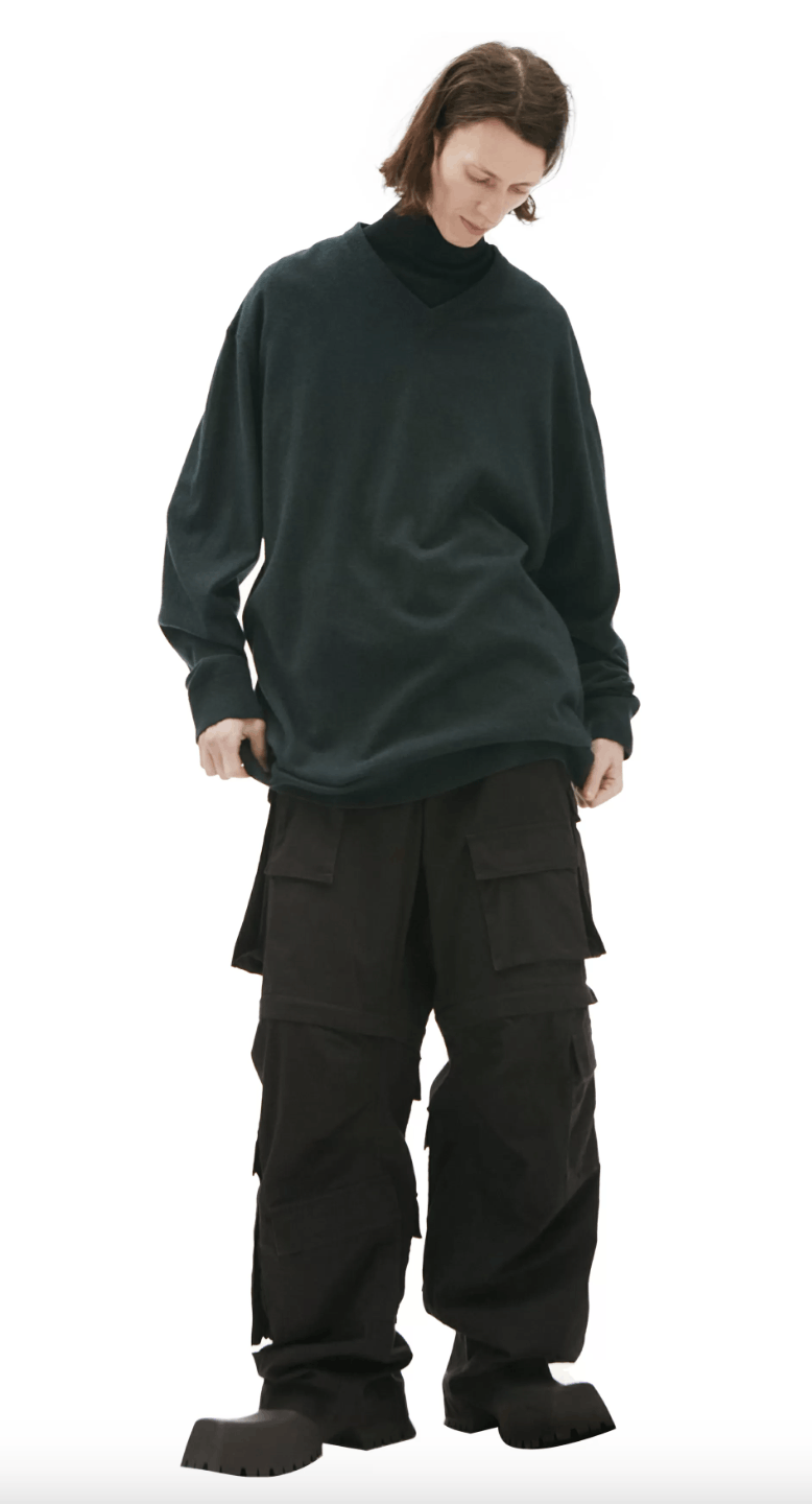 Balenciaga Balenciaga V-neck Logo Cashmere Sweater Size 3 Size US L / EU 52-54 / 3 - 1 Thumbnail