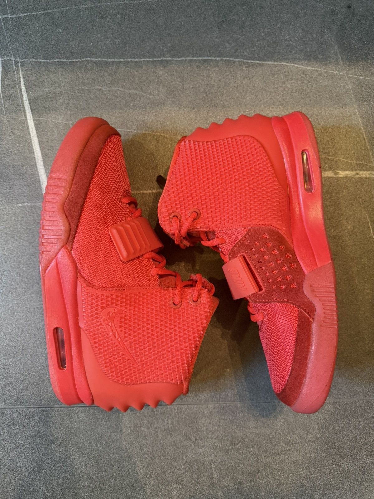 Nike Nike Air Yeezy Red October’s Size US 8.5 / EU 41-42 - 3 Thumbnail