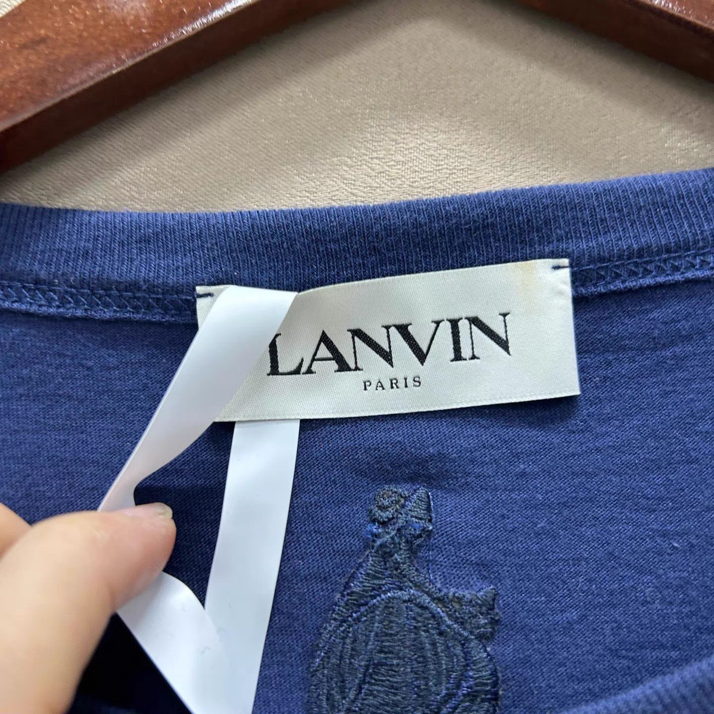 Lanvin LANVIN Royal Blue Embroidered Logo SS Tee L 99 New Size US L / EU 52-54 / 3 - 3 Thumbnail
