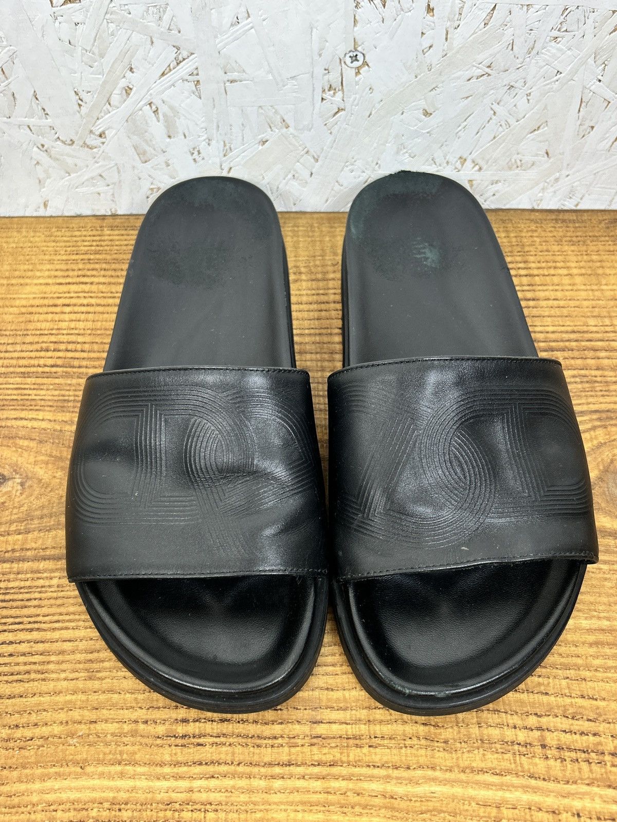 Hermes Hermes Biarritz Calfskin Leather Sandals 44 Black Size US 10.5 / EU 43-44 - 1 Thumbnail