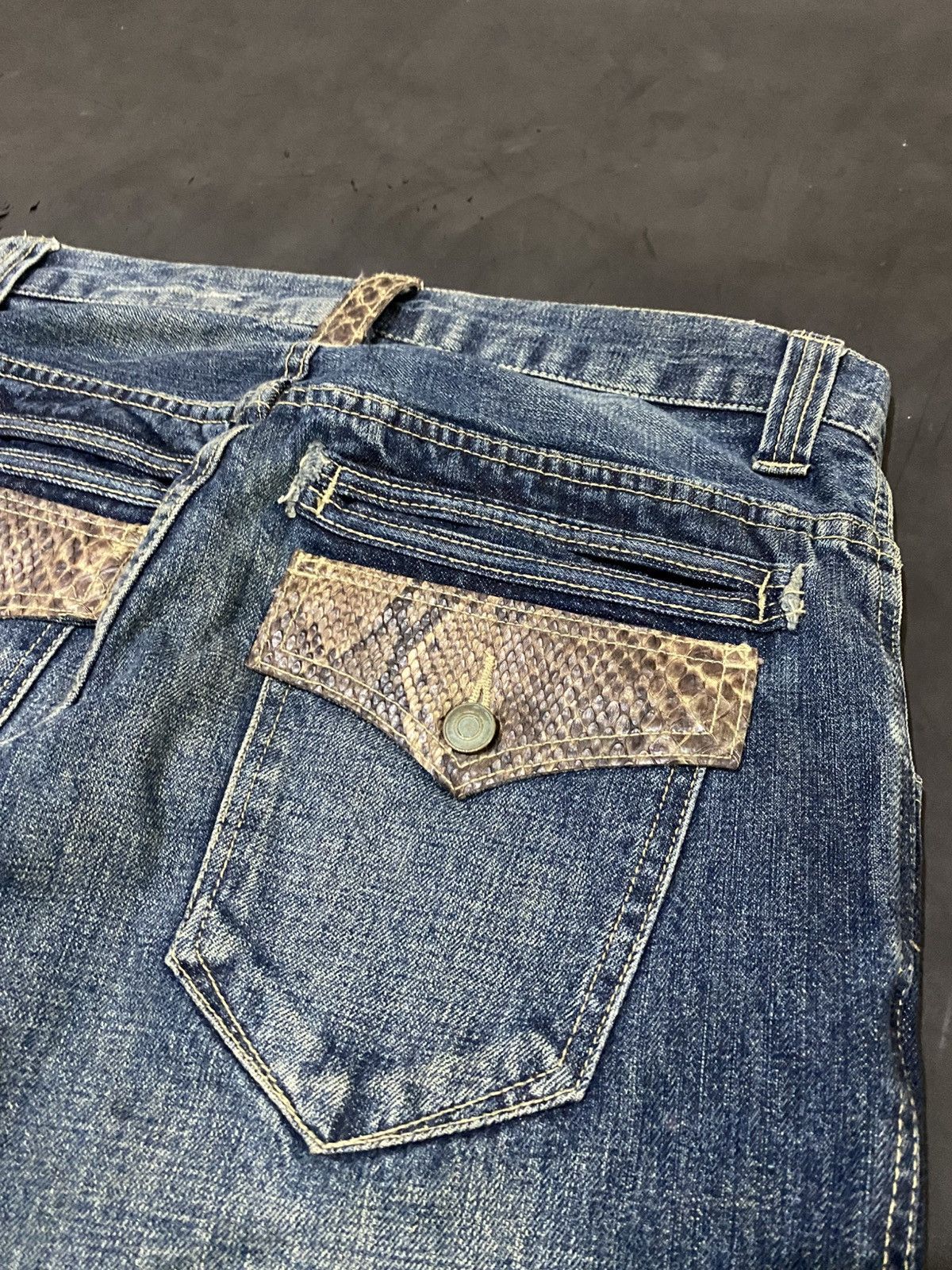14th Addiction × KMRii × Yasuyuki Ishii 💸BINDINGOFFER💸Takaiq Denim Flared Pyhton Skin Size US 33 - 7 Thumbnail