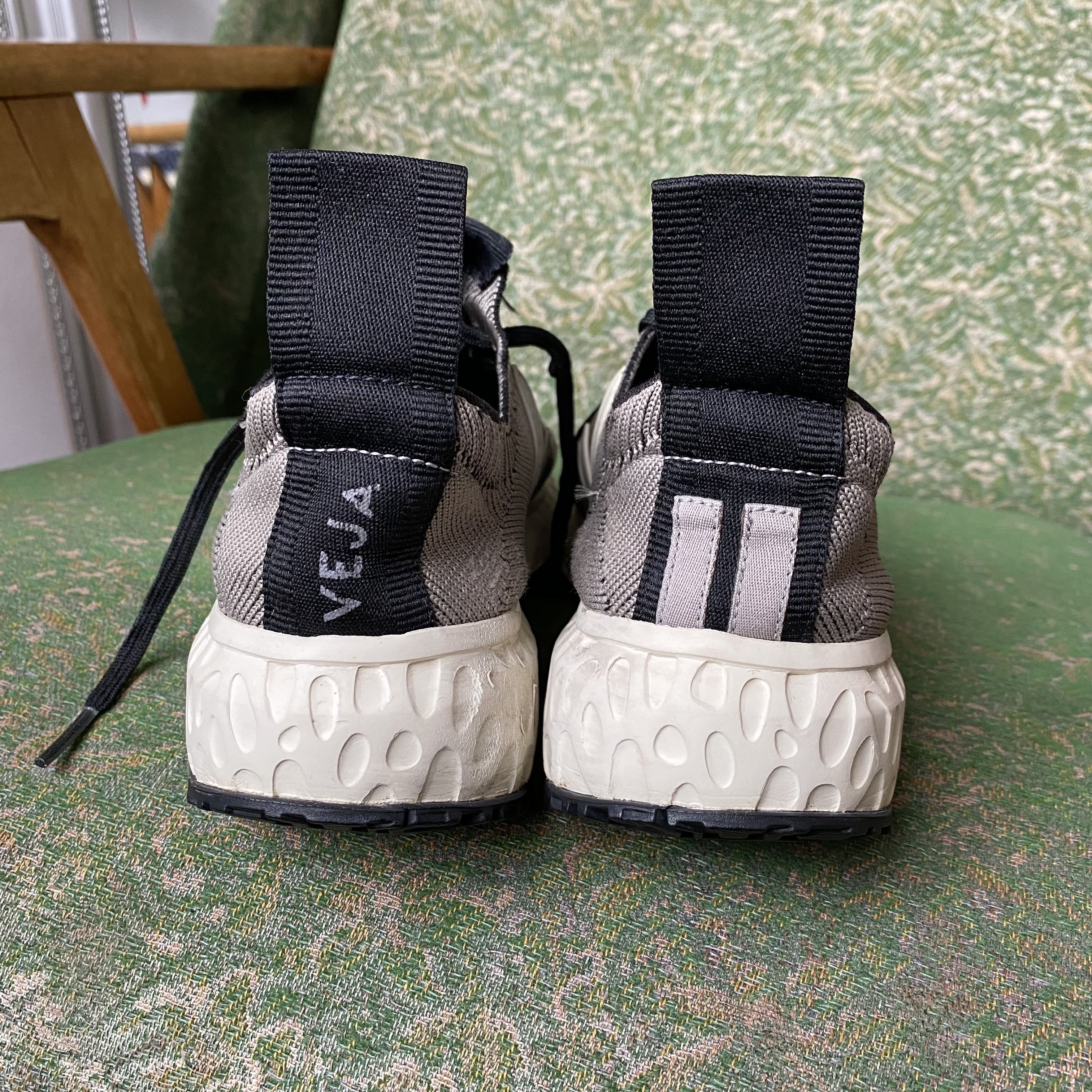 Rick Owens × Veja Rick Owens X Veja Grey Knit Running Sneakers Size US 5.5 / IT 35.5 - 9 Thumbnail