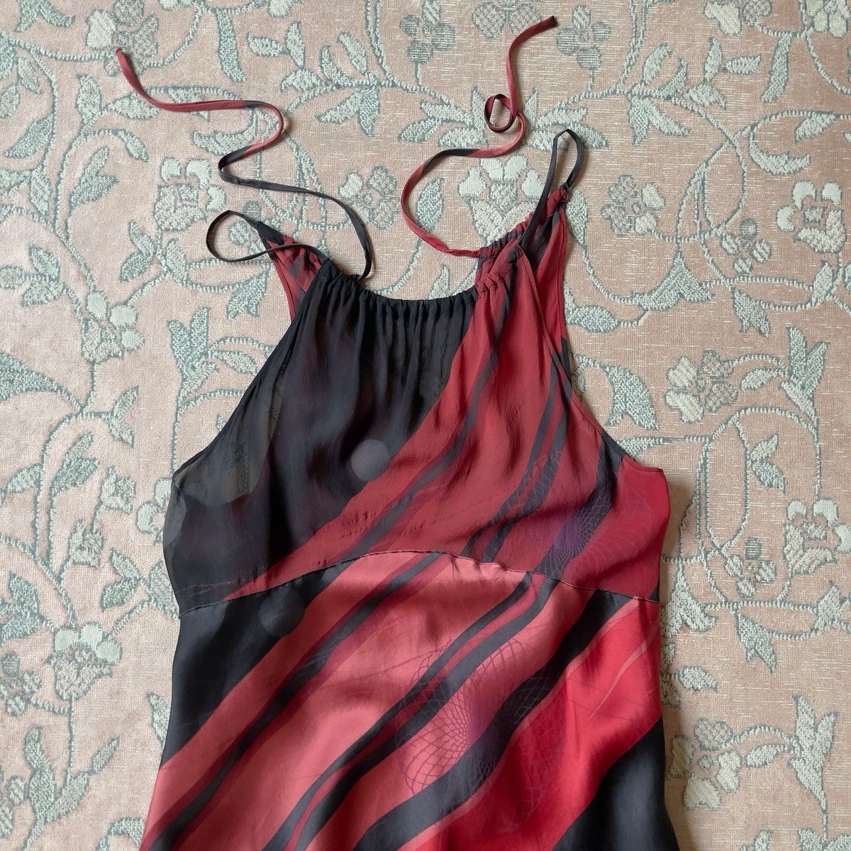 Victoria's Secret Victoria’s Secret Silk Halter-Neck Slip Dress (S–M) Size M / US 6-8 / IT 42-44 - 13 Thumbnail