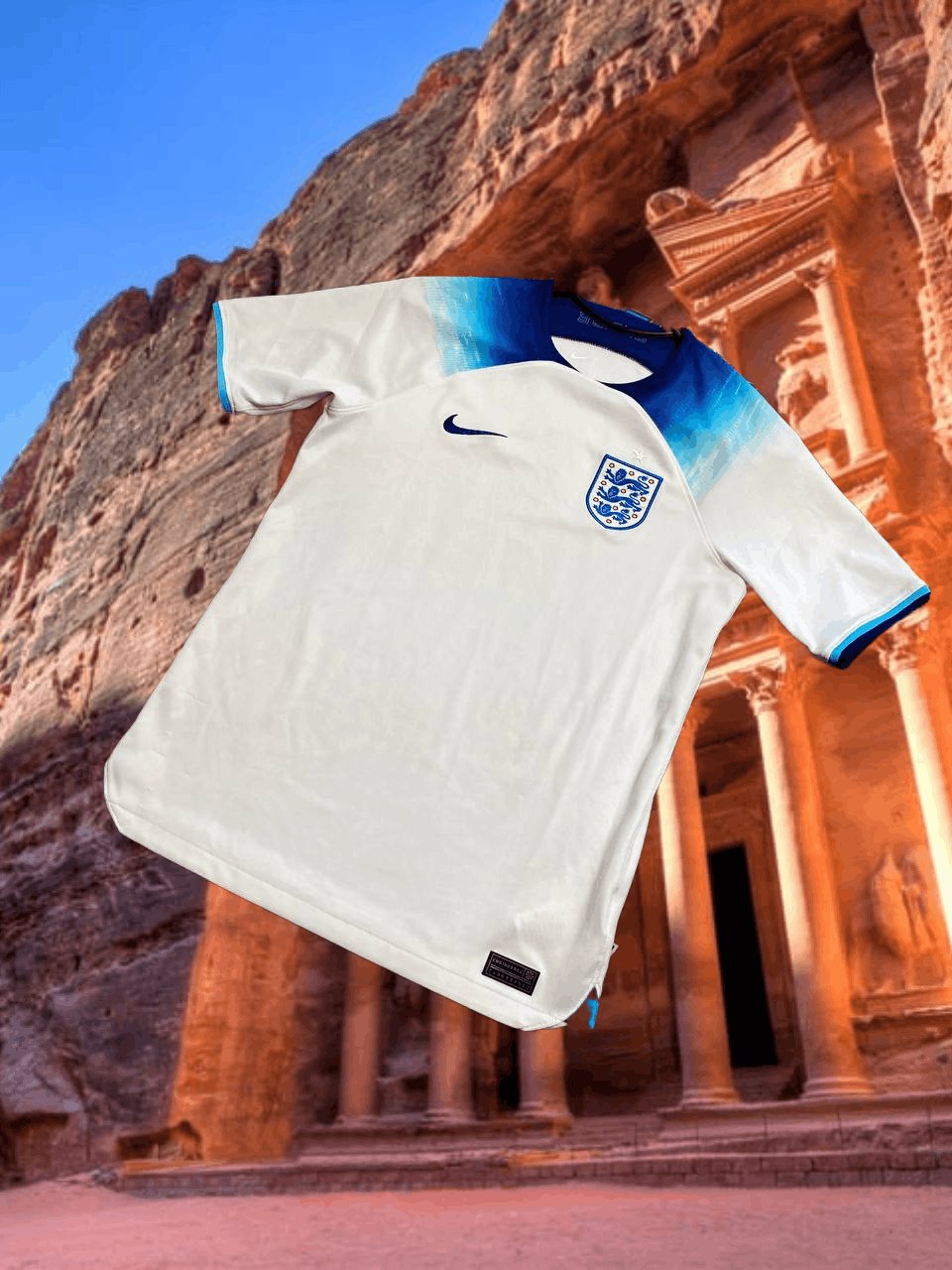 Nike T-Shirt Nike Football England DRI-FIT JerseysY2K Vintage Size US XL / EU 56 / 4 - 1 Thumbnail