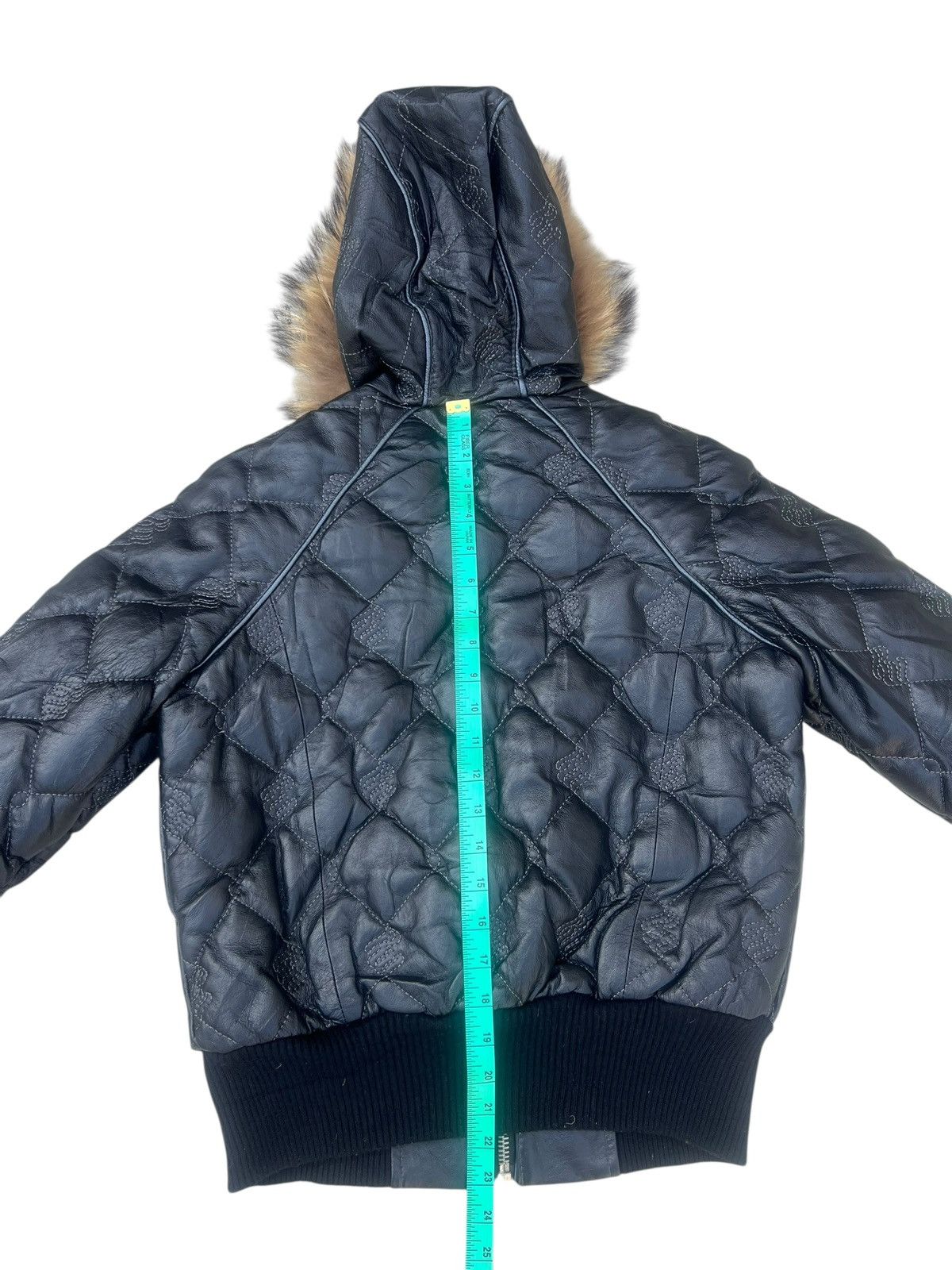 Rocawear Vintage Y2K Rocawear Quilt Crop Down Leather Jacket Real Fur Size US S / EU 44-46 / 1 - 19 Thumbnail