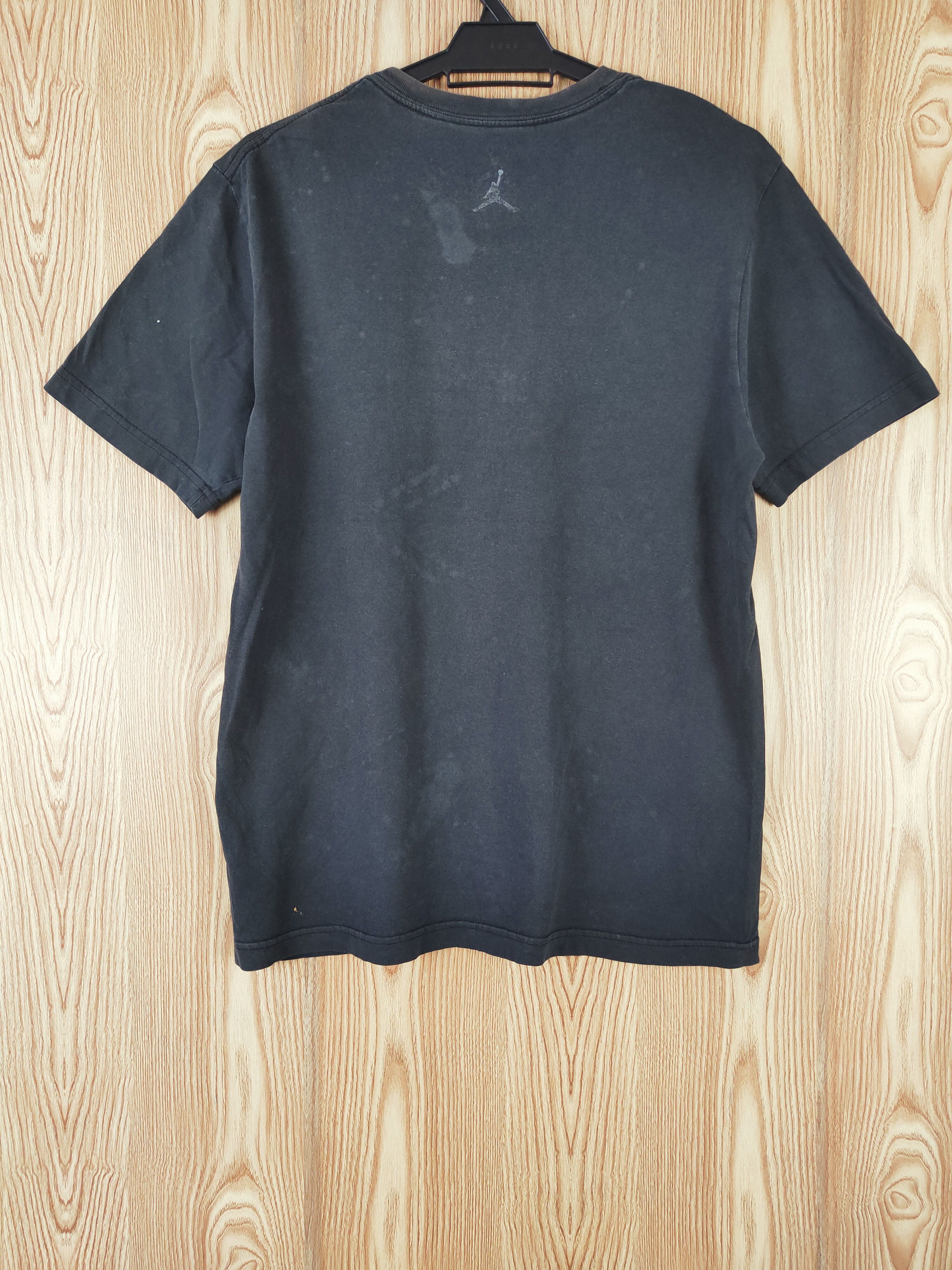 Vintage Jump Man Black Faded Short Sleeve T-shirts #W183 Size US M / EU 48-50 / 2 - 8 Thumbnail
