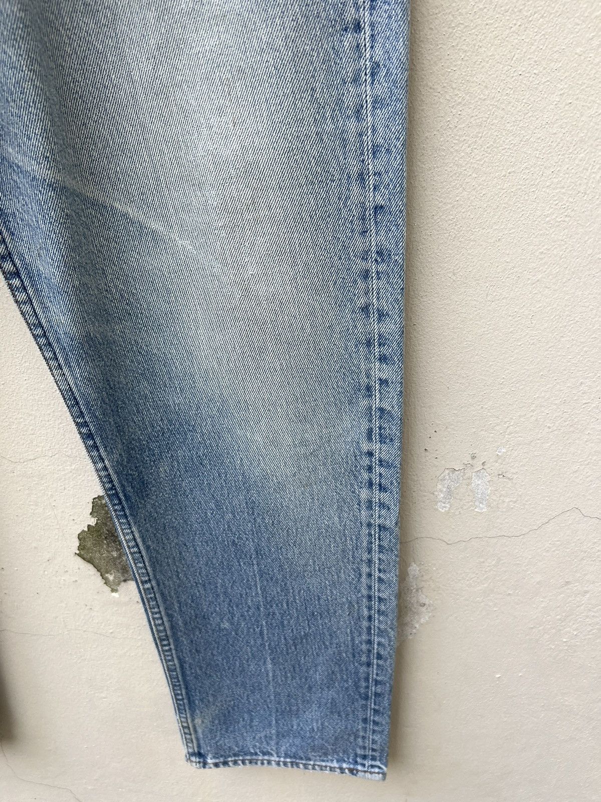 Levi's Vintage 80s Levi’s 501 Ripped Faded Blue Denim Jeans Size US 34 / EU 50 - 13 Thumbnail