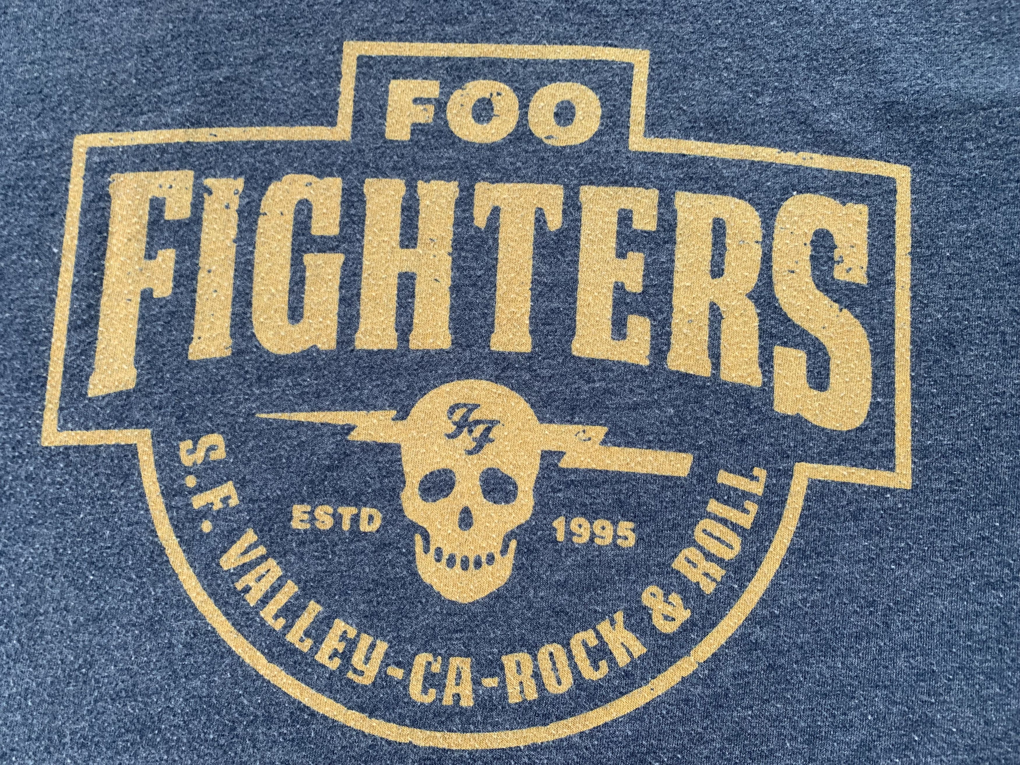 Band Tees × Vintage Vintage Foo Fighters Cotton T Shirt Size US L / EU 52-54 / 3 - 5 Thumbnail