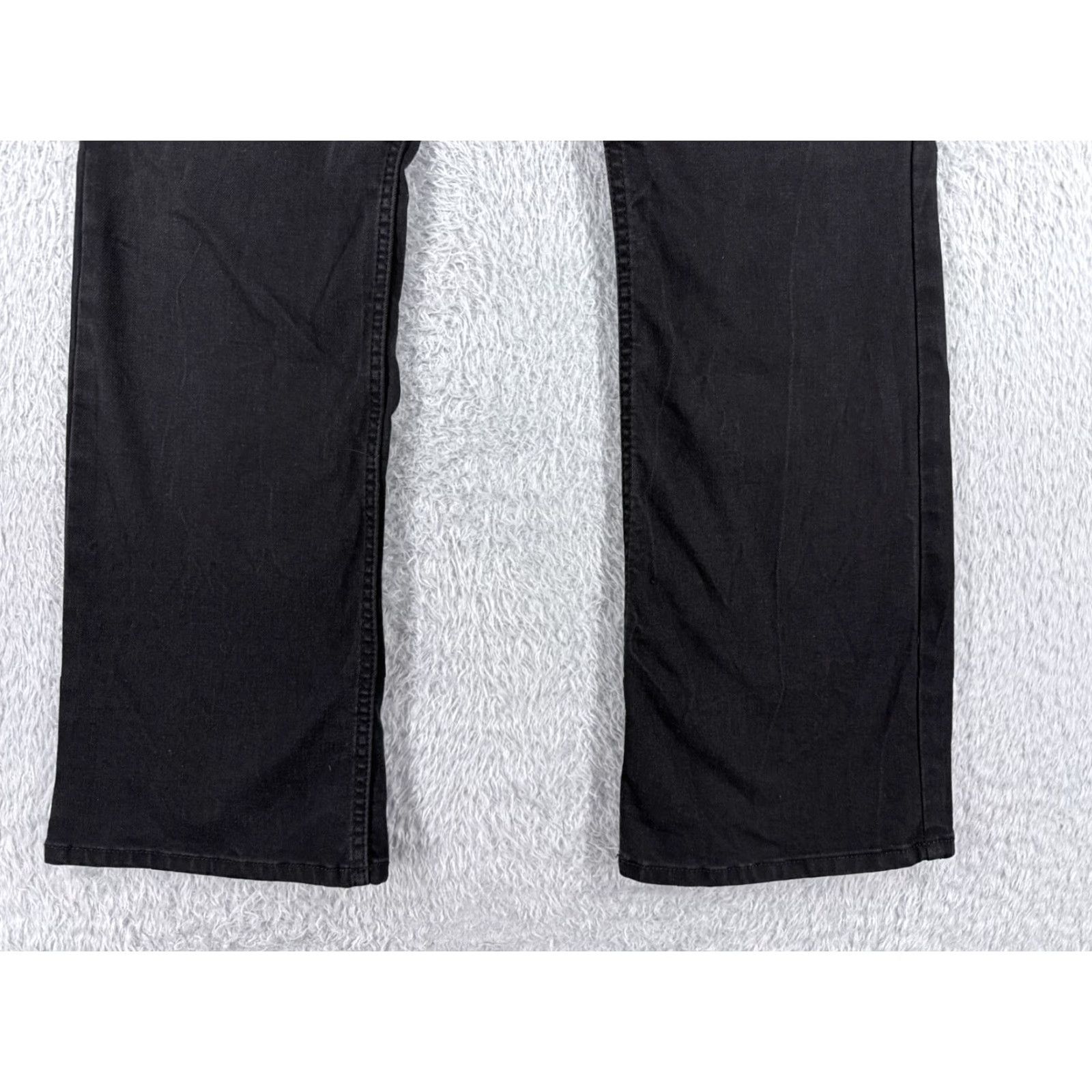 Lee Lee Jeans Women 12P Black Denim Bootcut Regular Mid Rise 31x28 Cotton Blend 5-Pocket Zipper Slimming Classic Lee Slender Secret Mens? Size 34" / US 12 / IT 48 - 2 Thumbnail