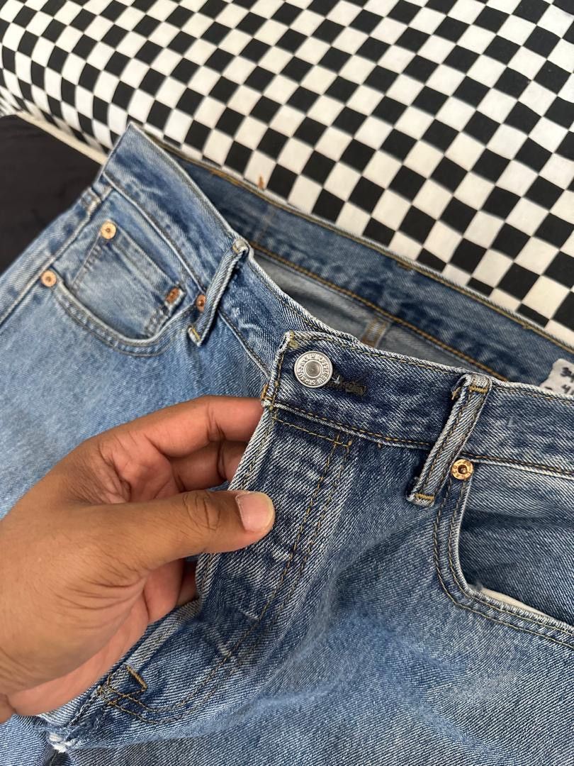 Levi's × Nike LEVIS 501 CUSTOM NIKE JUST DO IT Size US 34 / EU 50 - 3 Thumbnail
