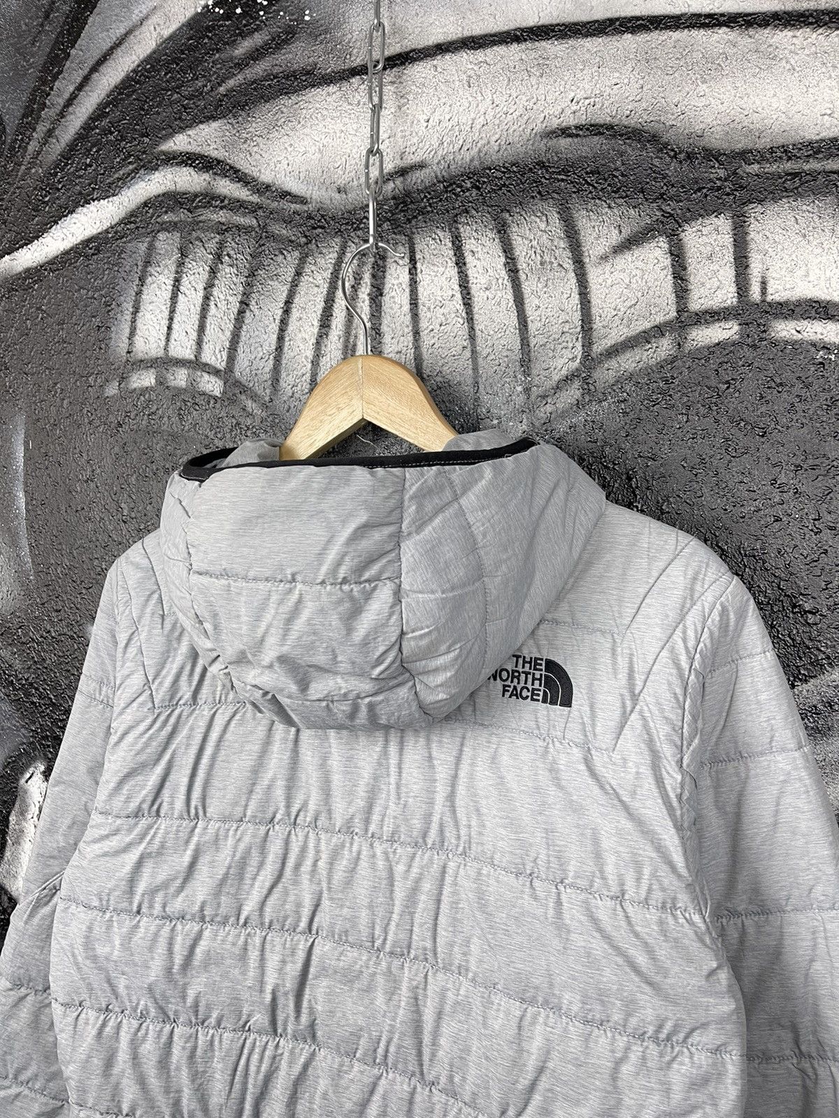 The North Face The North Face Grey Aconcagua Coat Hybrid Puffer Men’s SizeS Size US S / EU 44-46 / 1 - 7 Thumbnail