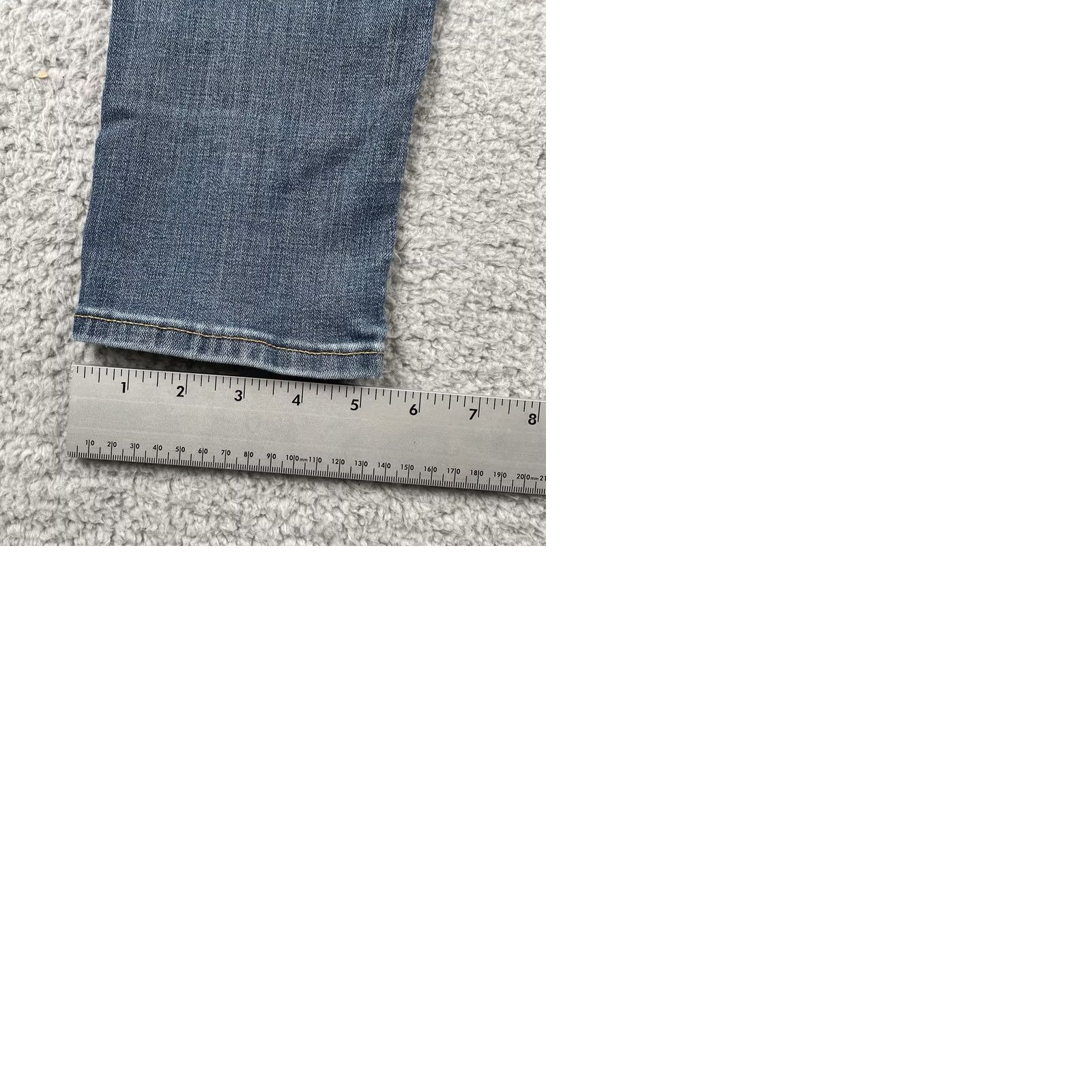 Levi's VINTAGE Levi’s Blue Denim Jeans 311 Shaping Skinny Women’s Size 30 EUC Size 30" / US 8 / IT 44 - 10 Thumbnail